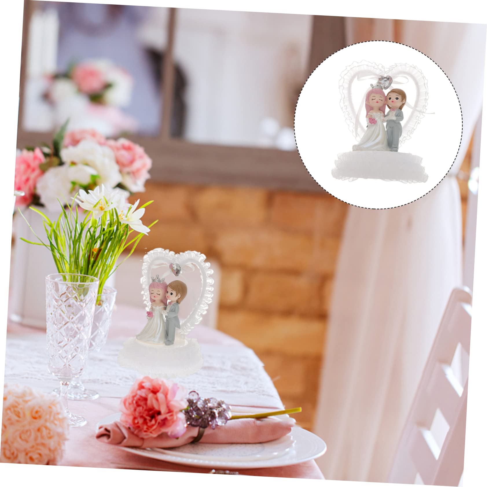 Brautpaar Figur aus Kunststoff für Hochzeit und Jubiläum | Einzigartige Form mit Romantischen Elementen, Tragbar und Praktisch, Leicht zu Reinigen