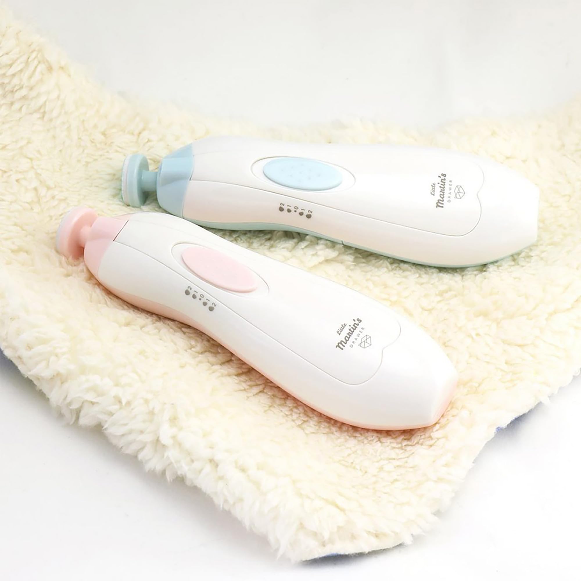 Little Martin's: Cortauñas eléctrico para bebé, azul, luz LED suave, velocidad ajustable, cabezales intercambiables, lima de uñas de dedos y pies, seguro para bebés y niños