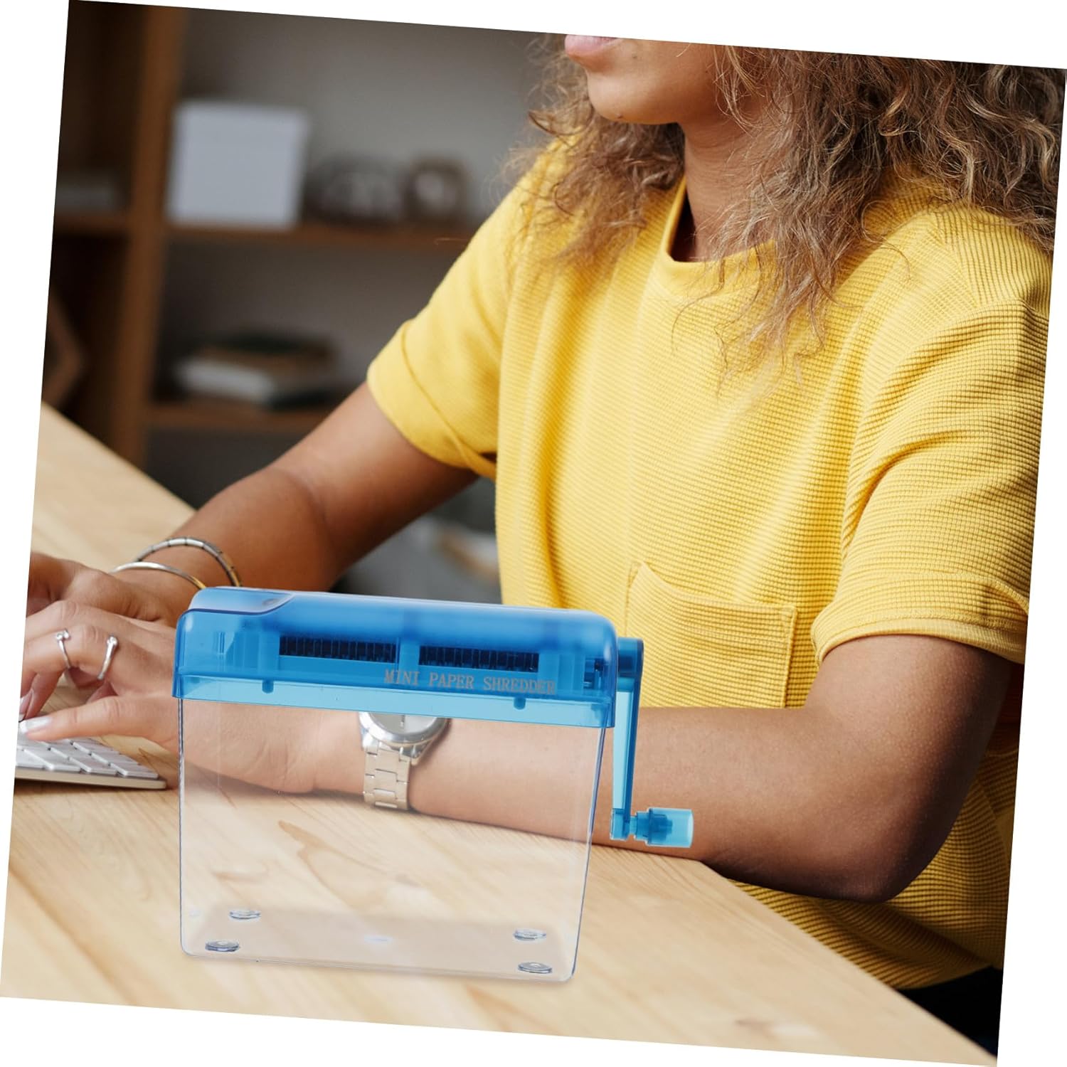 NUOBESTY Mini Manual Paper Shredder A6 Desktop Hand-Operated Office Paper Cutting Tool Compact Home Document Shredder for Personal Use