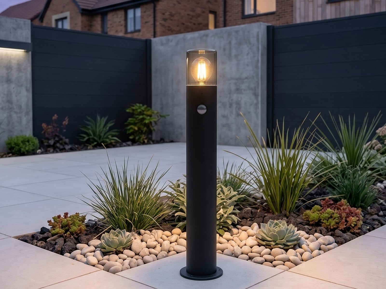 meineWunschleuchte Wege-Leuchte mit Bewegungsmelder Schwarz Rauchfarbig | mit E27 LED, Höhe 80cm, aus Aluminium, moderne Pollerleuchte, Schutzklasse IP44, für Wegbeleuchtung Garten Außen