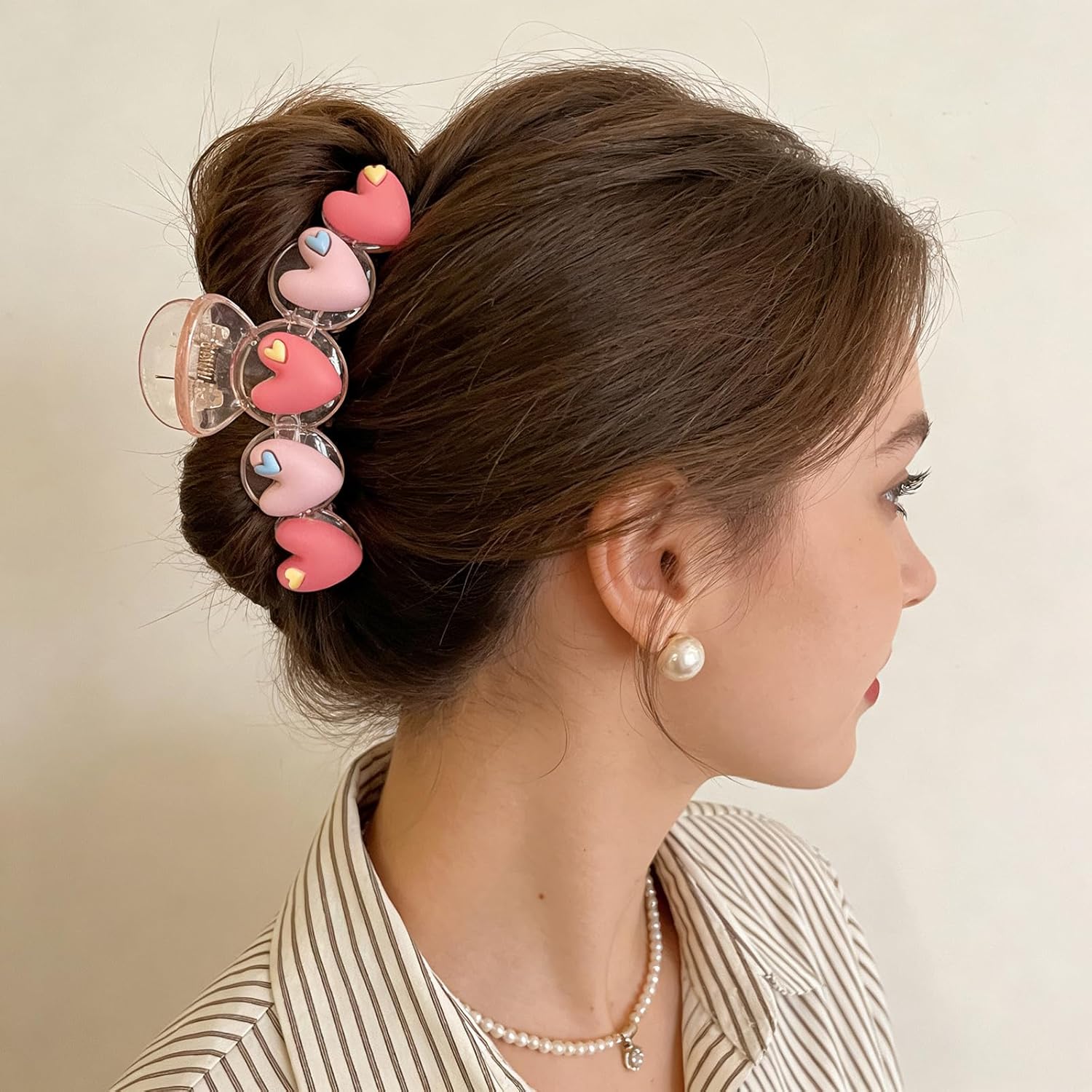 Valentines Hair Clips for Women Hearts Hair Claw Clips Non-slip Large Hair Barrettes Pink Blue Yellow Heart Jaw Clip Strong Hold Jaw Clip Romantic Cute Hair Accessories Valentine Gift Party Decoration - Image 3