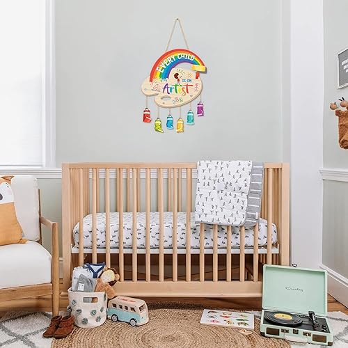 Miniatura 10 de LHIUEM Letrero de madera de crayón colorido (10 x 14 pulgadas), cita inspiradora con frase "Every Child is an Artist", arte de pared, multicolor de