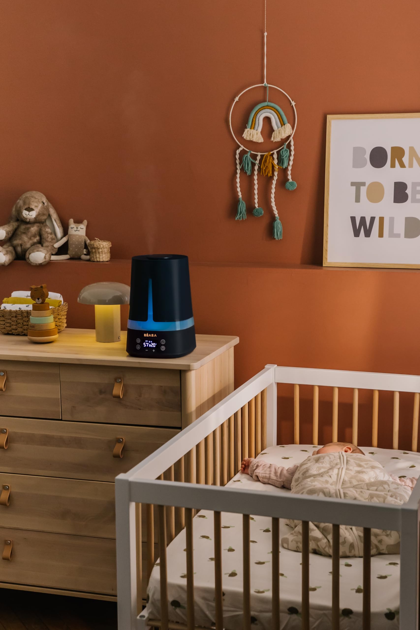 BÉABA, Humidificateur d'Air Chambre Bébé, 4L, 27h Diffusion Continue, Silencieux, Veilleuse 7 couleurs 3 niveaux luminosité, Buse 360°, 2 Modes, Ecran LED, Minuteur, Night blue