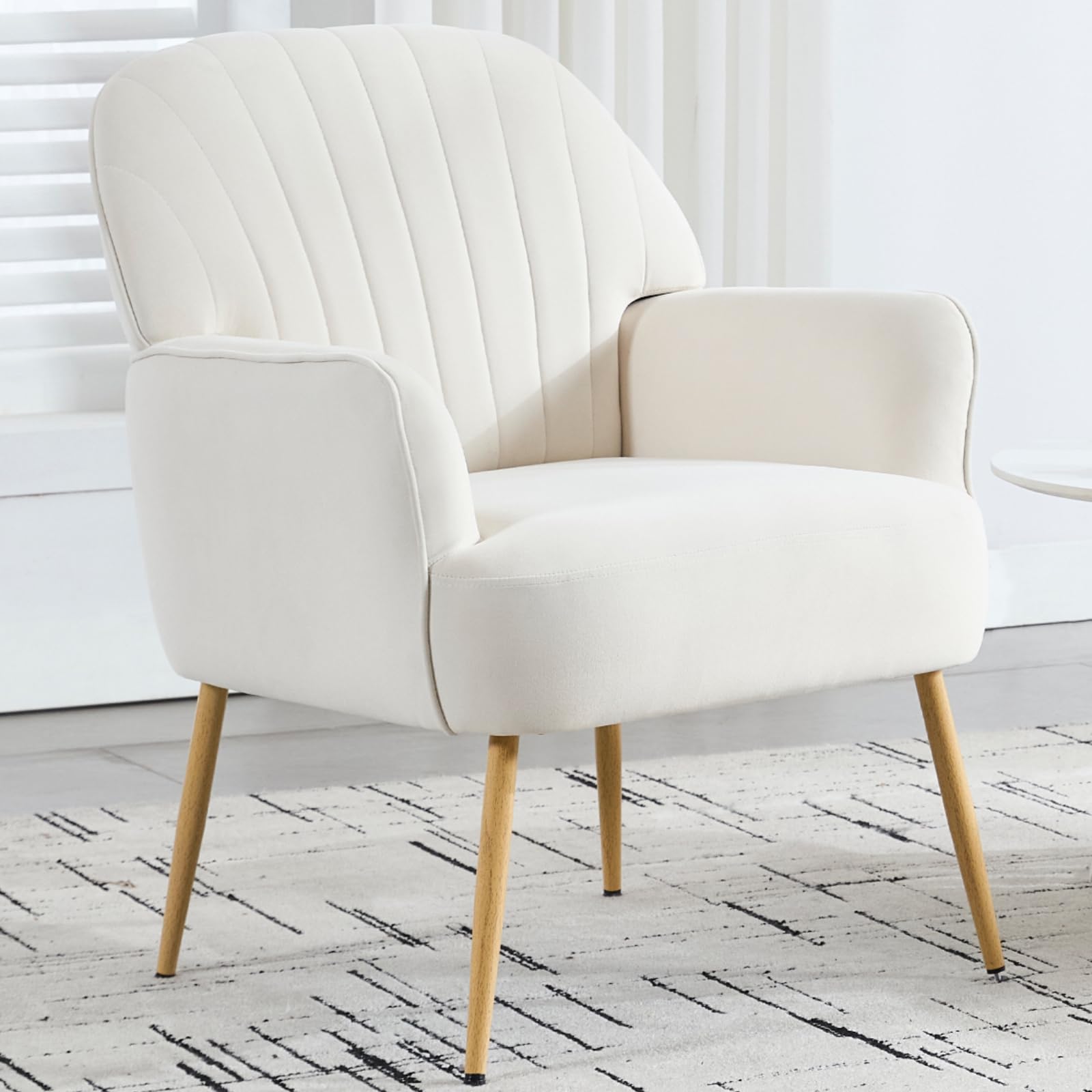 Velvet Accent Chair, Modern Upholstered Living Room Chair, Luxury Single Sofa Armchair, Comfy Barrel Chairs with Metal Legs for Bedroom, Waiting Room, Office and Vanity, Beige