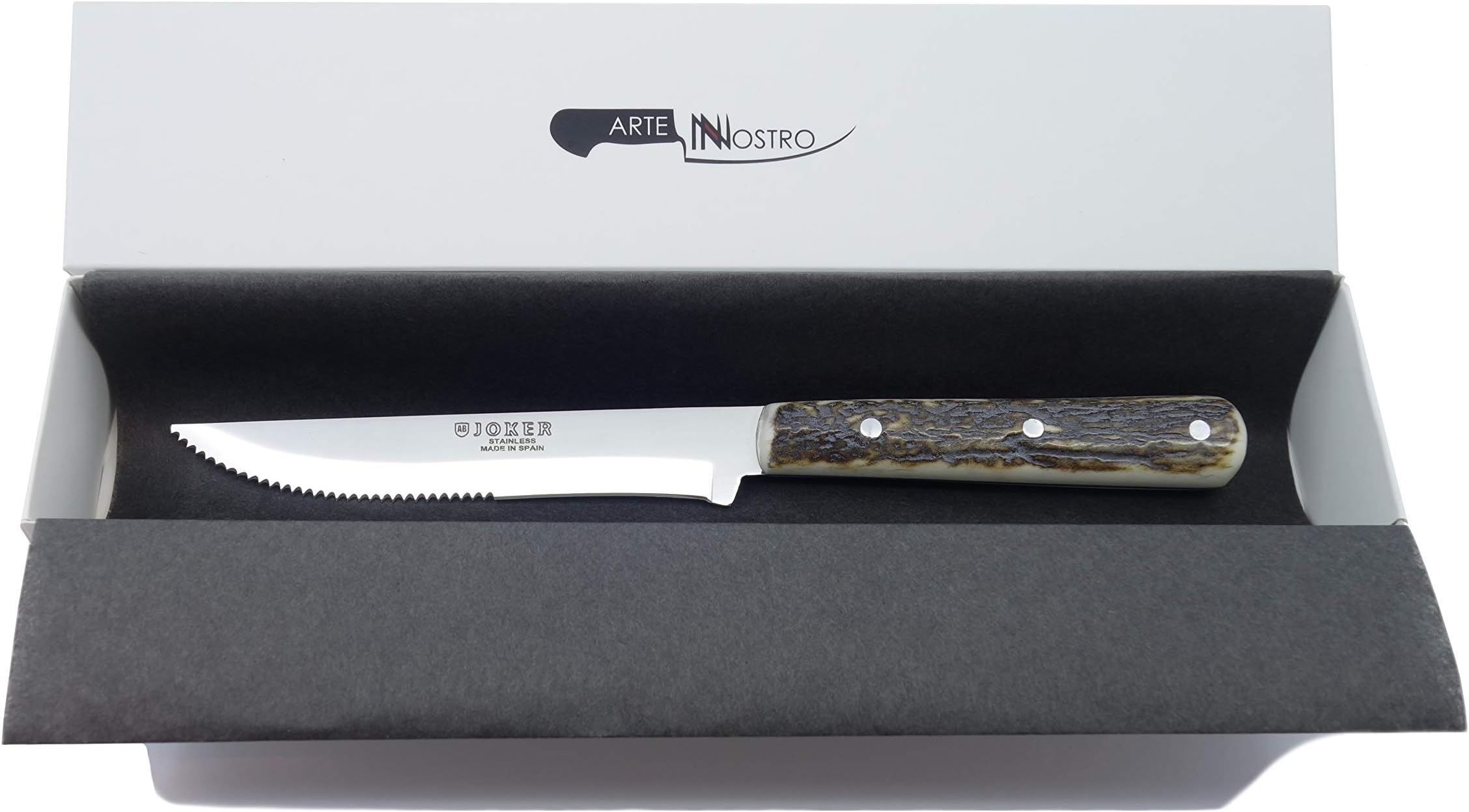 Luxury Country Style Steak Knife - Authentic Stag Horn Handle - Serrated Edge