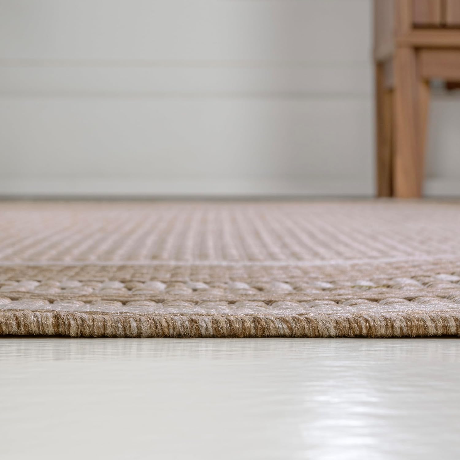 JONATHAN Y Border Stripe Indoor Outdoor Runner Rug 2X8 Beige/Cream, Beckett Classic Casual for Backyard, Patio, Porch, Easy-Cleaning, High Traffic, Pet-Friendly, Non-Shedding (TSN208A-28)