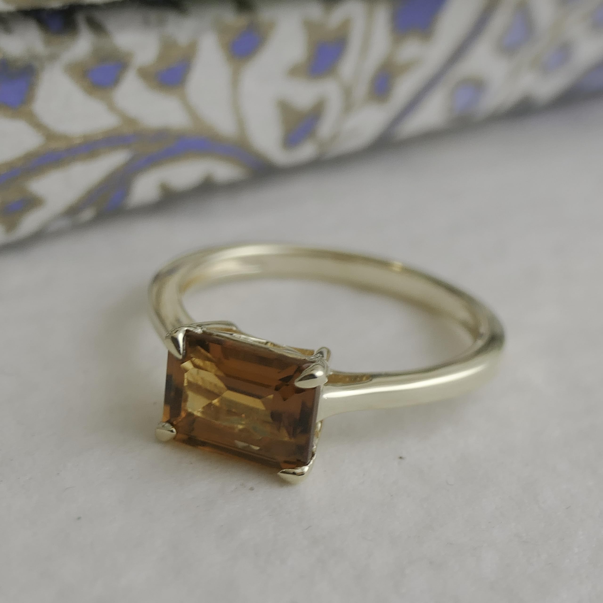 Anello in argento sterling placcato oro con citrino Madeira