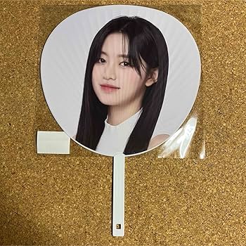 Amazon.co.jp: ME:I ミーアイ 加藤心 うちわ : ホーム＆キッチン