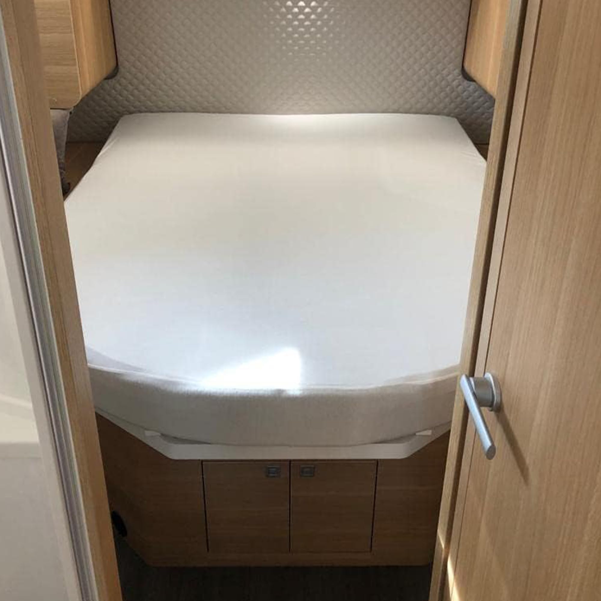 Queen Size Molton Matratzenschoner Queensbett (135-160cm x 210) für Wohnmobil oder Wohnwagen - Queensbett Matratze -Oeko-TEX - 100% Baumwolle, Weiß