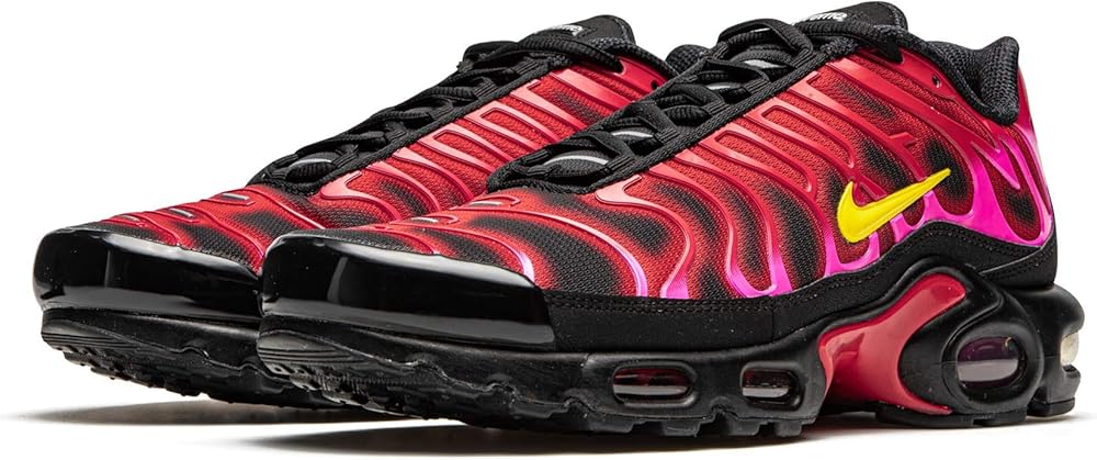 nike air max plus black red