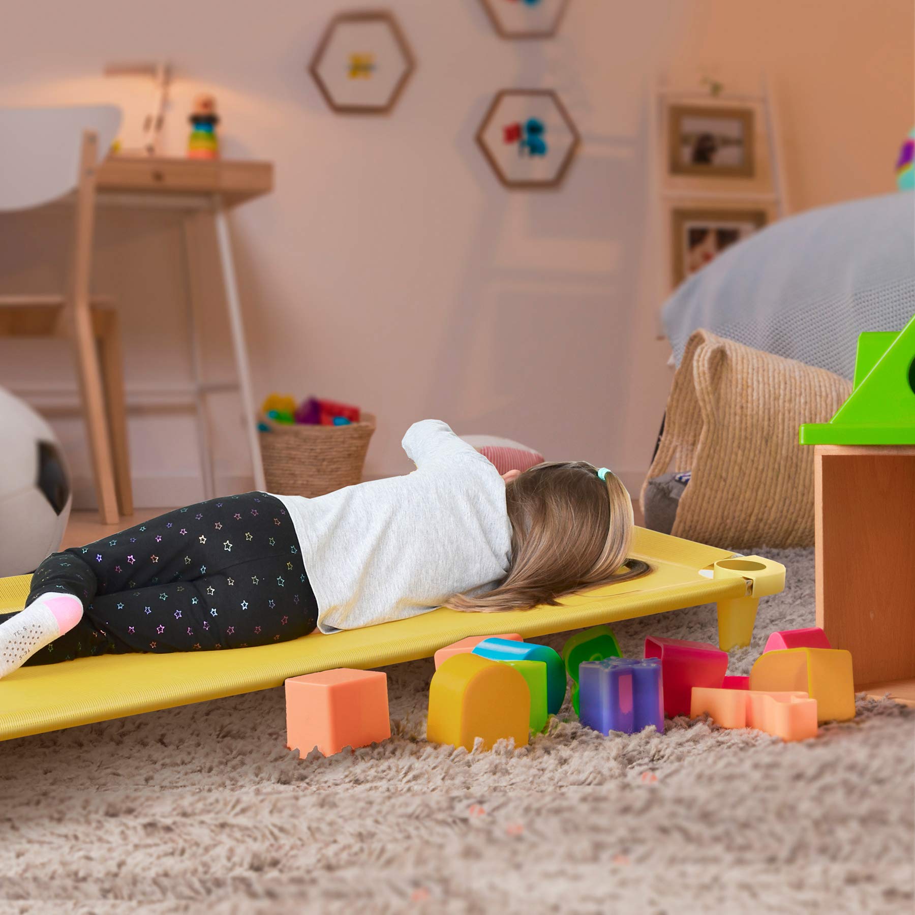 Acrimet Cuna para Niños, Cama Portátil para Niños Pequeños, Apilable, 52 Pulgadas de Largo (Tubos de Acero Inoxidable) (Tela de Malla Transpirable Amarillo - Patas Amarillo) (1 Paquete)