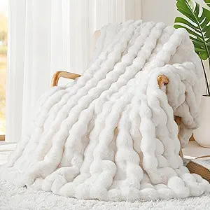 Touchat Luxury 1000GSM Faux Rabbit Fur Throw Blanket, Super Heavy Warm Cozy Blankets for Couch Bed Sofa, Bubble Plush Fuzzy Elegant Soft Reversible Mink Blanket for Living Room Bedroom, Cream White