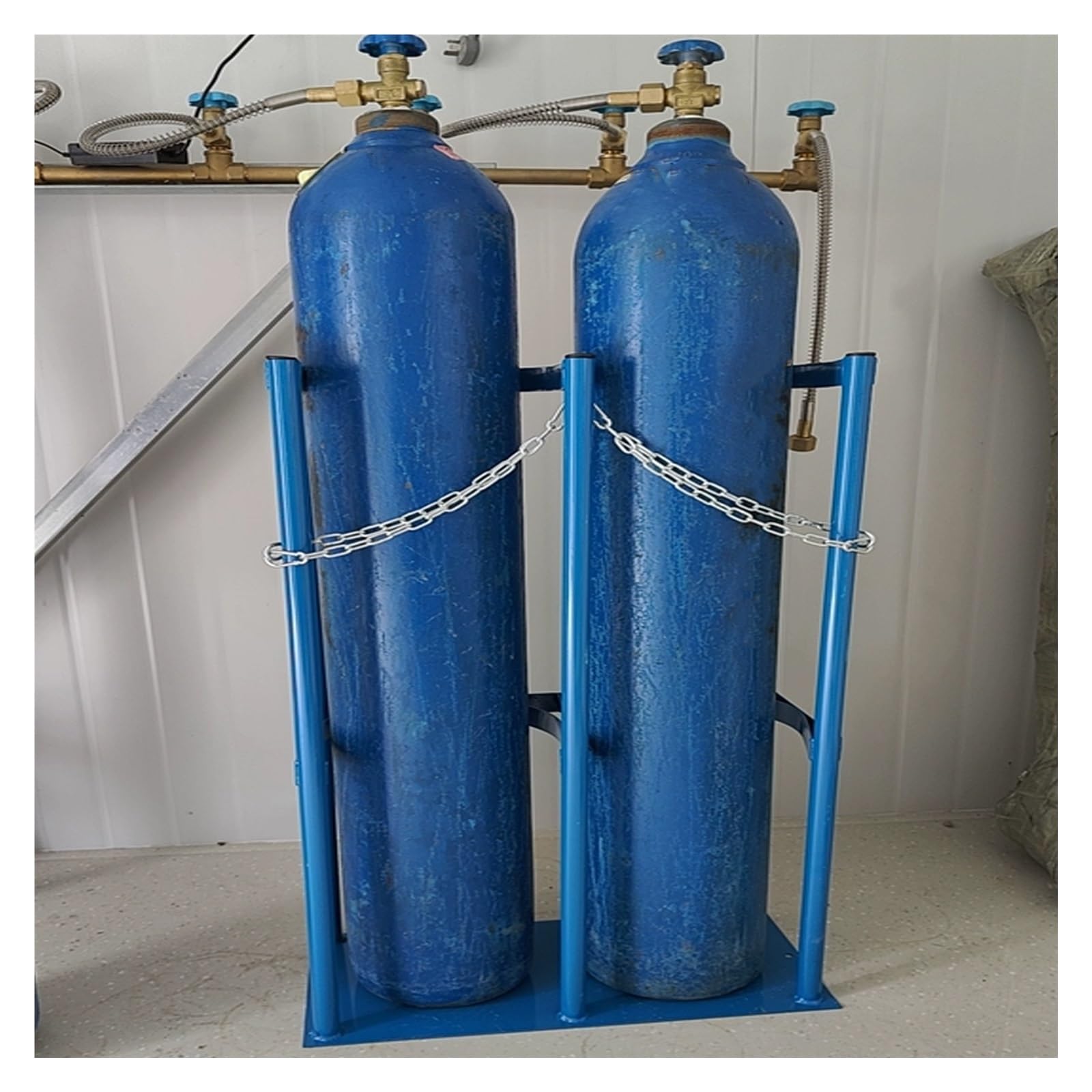 Soportes para bombonas de oxígeno Soporte De Almacenamiento para Cilindros De Gas con Cadena Ajustable, Soporte Antivuelco Independiente con Fijación Al Suelo(L 700mm/27.6")