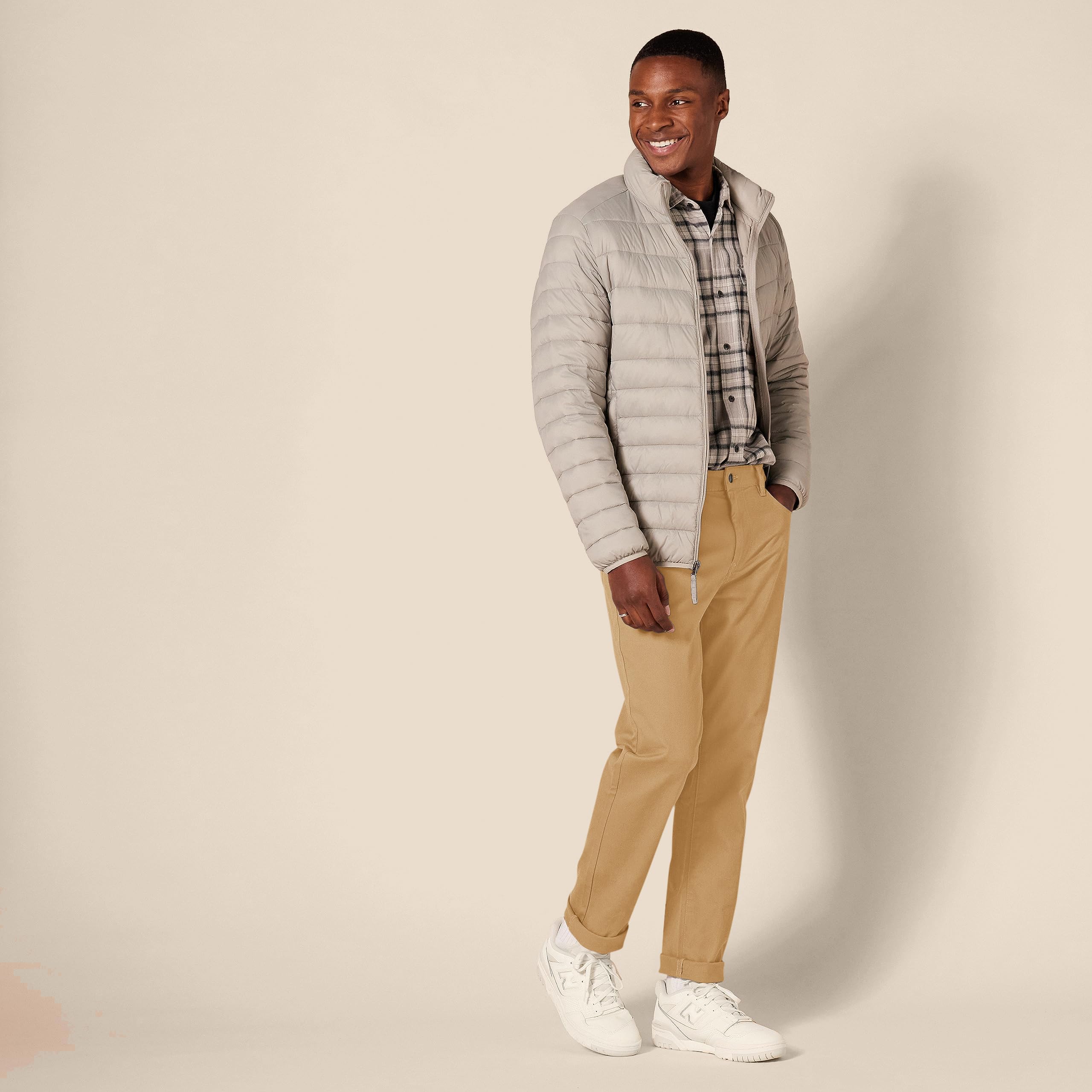Amazon Essentials Pantalón de Sarga Elástico con 5 Bolsillos y Ajuste Deportivo (Disponible en Talla Grandes y Largos Especiales) Hombre