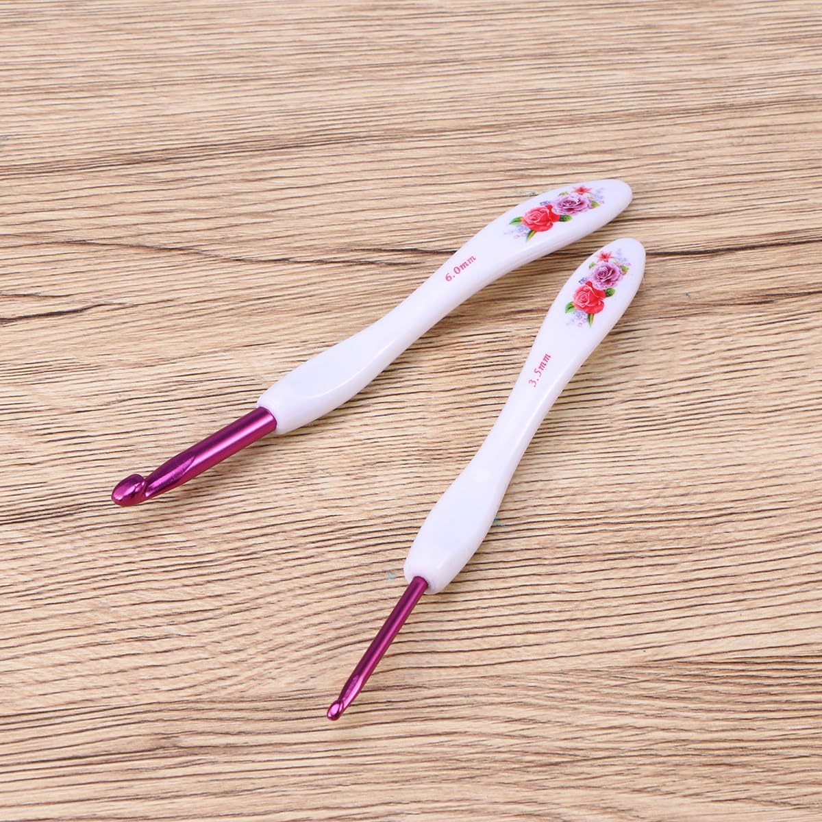 COHEALI 8Pcs Ergonomic Crochet Hooks Set, Large Aluminum Crochet Hooks with Soft Grip Floral Handles, Knitting Needles for Arthritic Hands, Beginners Yarn Craft Kit for Sweaters & Hats - 4