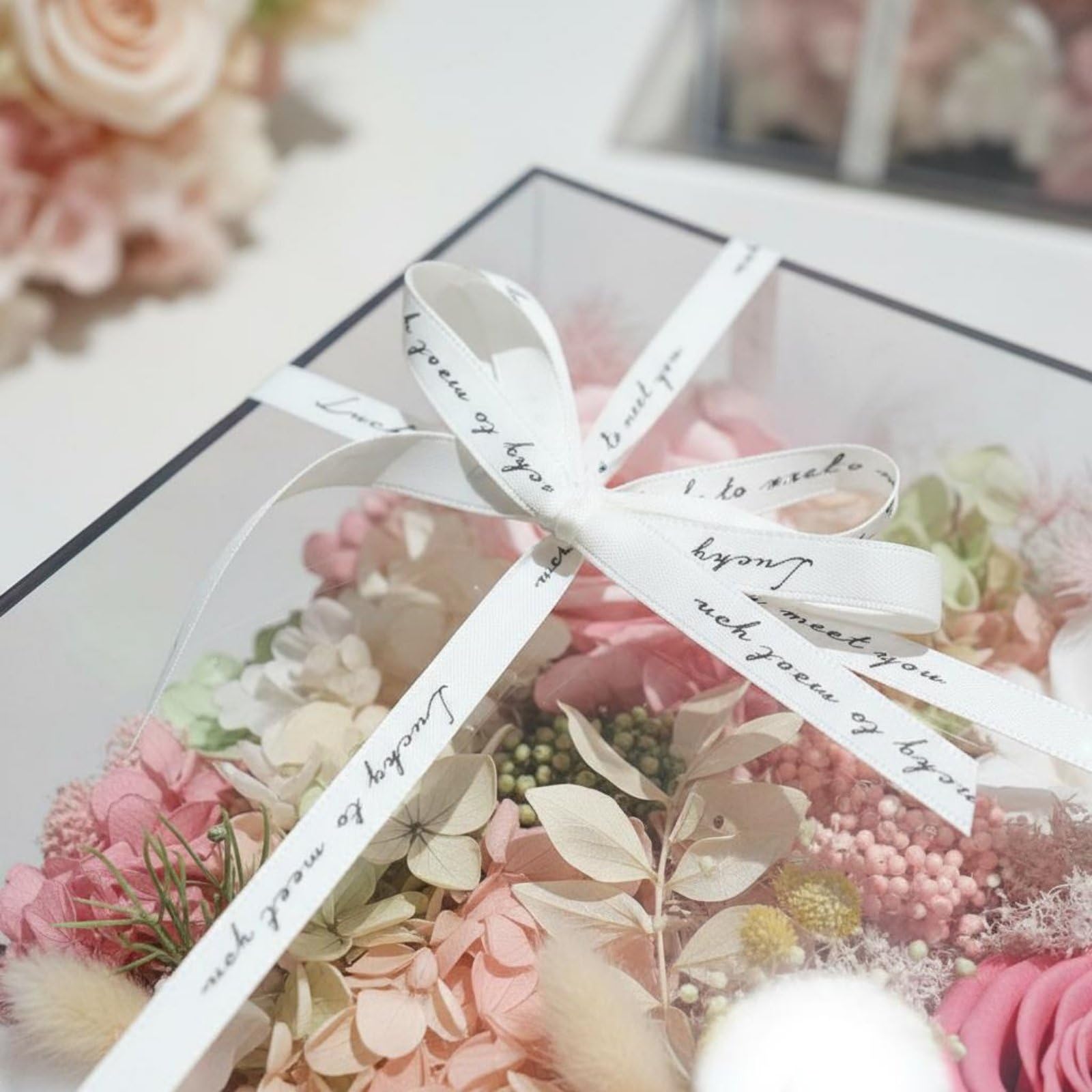 Rosas Eternas en Caja Acrílica Diseño Romántico Caja de Rosas Preservadas Hecho a Mano Regalo de Flores Secas para Novia, Cumpleaños, Rosa Vintage