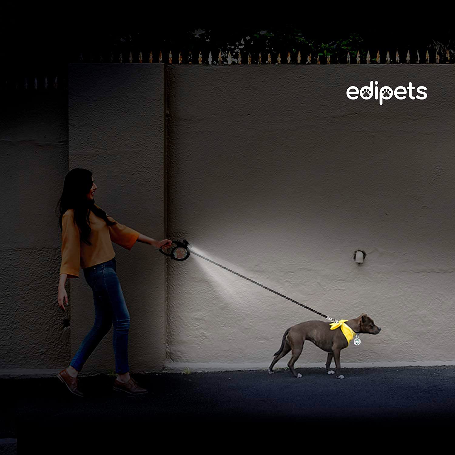 Edipets EDI-R013-N-8, Rozszerzalna smycz dla psa, 8 metrów, długa, z latarką LED, wysuwana, elastyczna wstążka do treningu i jazdy wojskowej kamuflażu, czarny