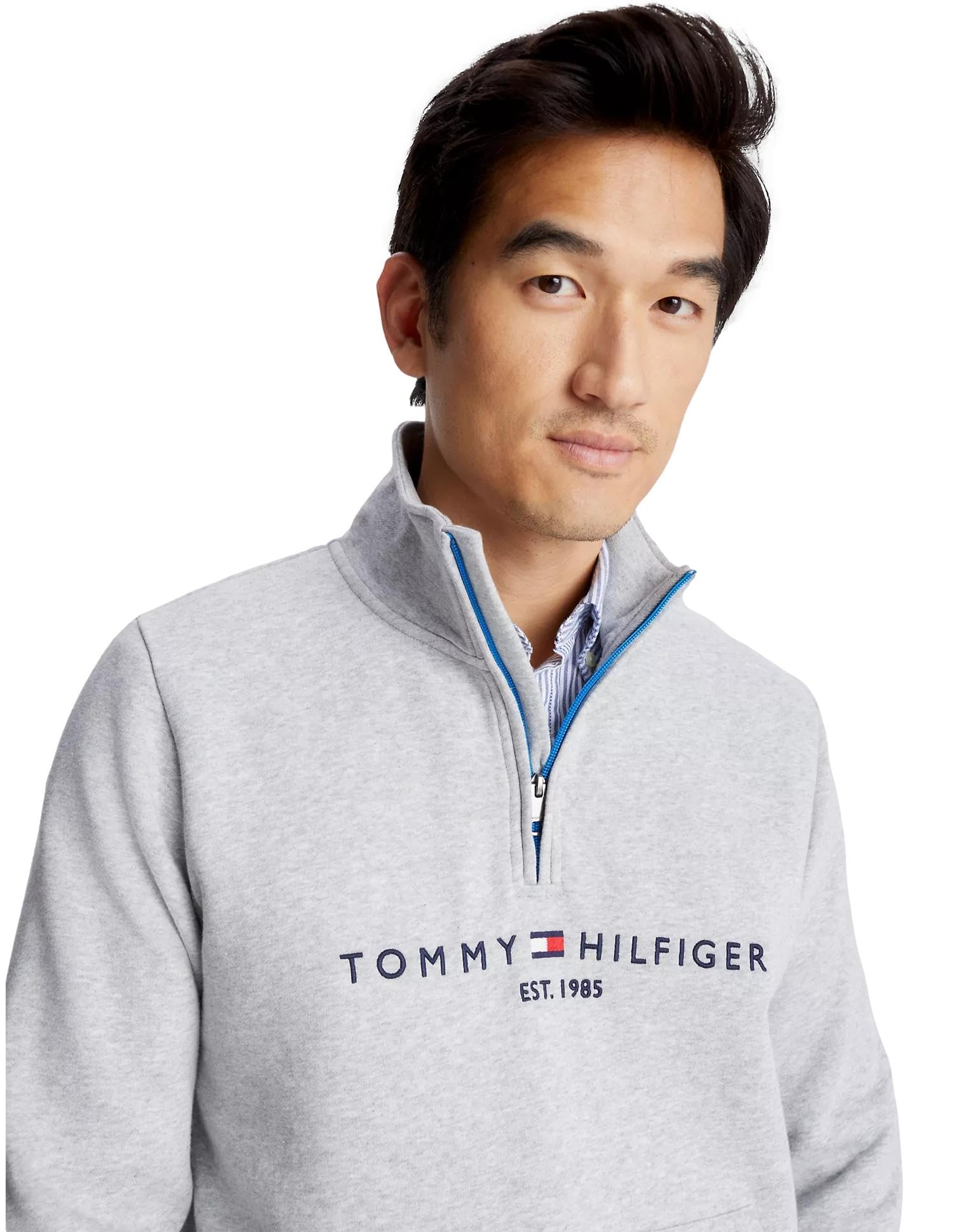 Tommy Hilfiger mens Adaptive Quarter Zip Sweatshirt With Extended Zipper Pull