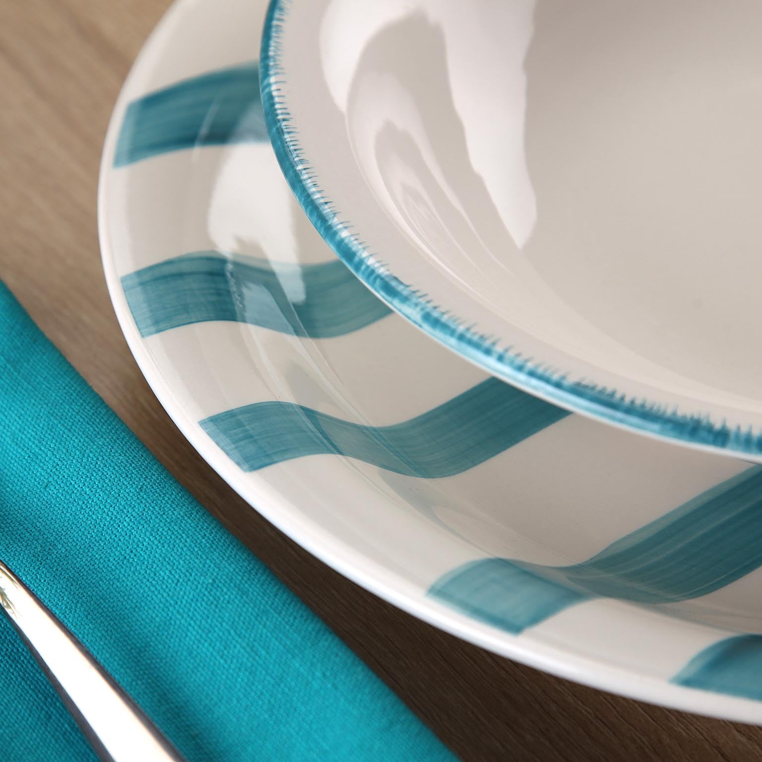 Service de Table Versa 18 pièces, Style Moderne, 3 x 26,5 x 26,5 cm, Porcelaine, Bleu