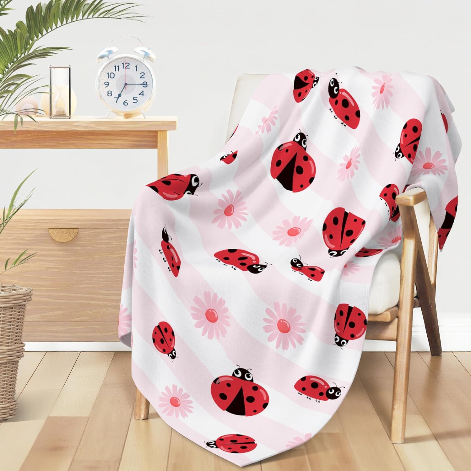 Cute Ladybug Blanket 60 x 50 Inch Soft Cozy Red Kawaii Throw Blanket for Home Chair Sofa Couch Bed, Birthday Christmas Ladybug Gifts for Women Men Teen