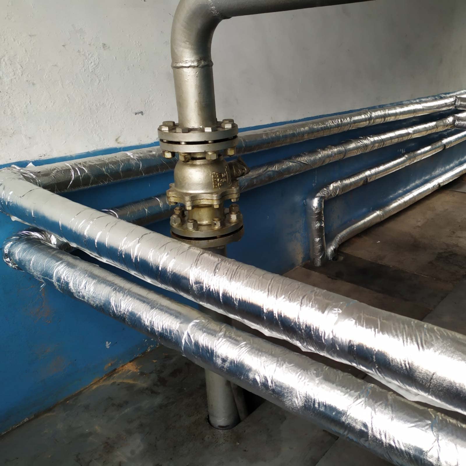 Autoadesivo Tubo Isolante Isolante per Tubature Tubo Isolante Autoadesivo Semiaperto per Tubi acqua Fredda e Calda, Spessore Parete 50.0 mm, Lunghezza 95 cm(110.0mm/4.33")