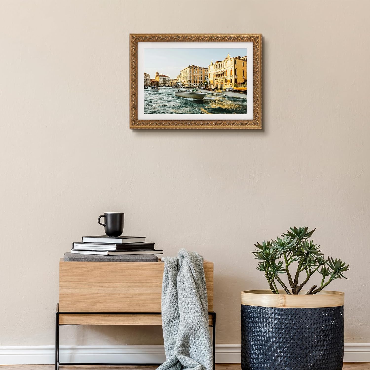 Golden State Art, 13X19 Ornate Finish Photo Frame with White Mat for 11X17 Picture & Real Glass, Color: Bronze