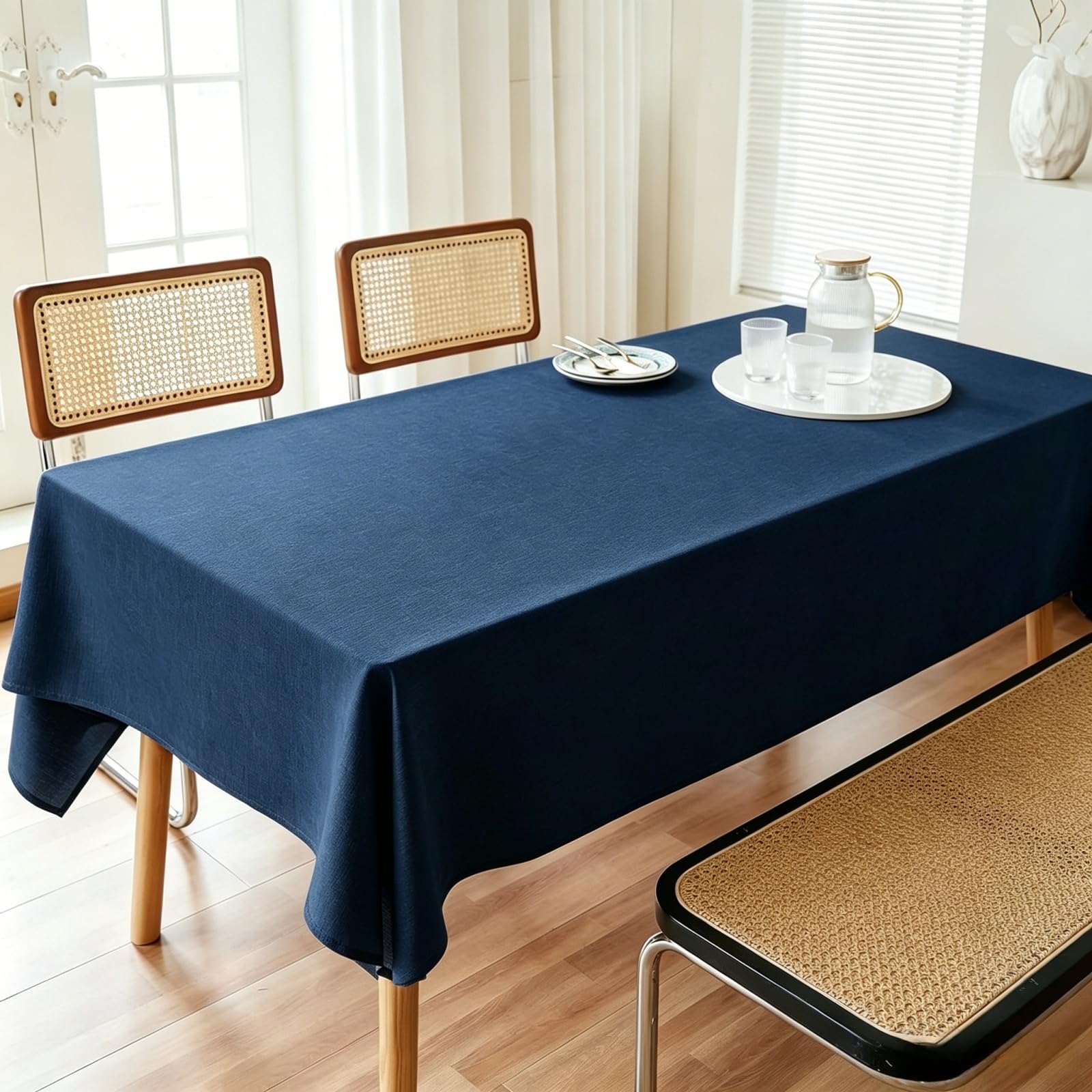 LIHUANE Table Cloth Wipe Clean 95 x 190 cm Wipeable Water Resistant Tablecloth Water Wipe Clean Washable Polyester for Kitchen Outdoor Garden Table, Navy blue