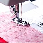 SINGER Pied de presse 1/4" avec guide pour les allocations de couture parfaites , assure une précision 1/4 , piquages rouges pour les démarrages de précision & Finitions Idéale pour le quilting, le patchwork & Projets artisanaux