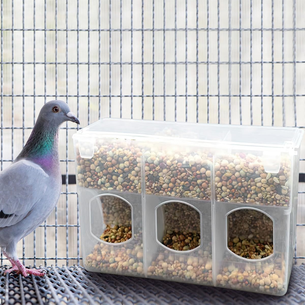 2 Stück Teiliges Vogelfuttersilo mit Kammern Auslaufsicherer Futterspender für Tauben Papageien und Wachteln Automatischer Futterautomat zum Aufhängen im Vogelkäfig Praktisch und