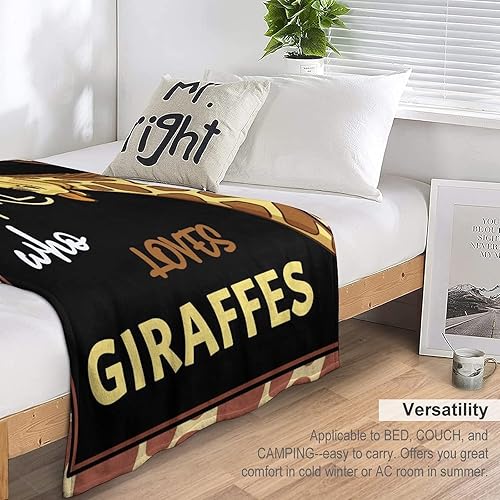 Miniatura 6 de Manta de jirafa para regalar  Manta de 40 x 50 pulgadas para adultos y niños, mantas negras de felpa suave para sofá, sofá