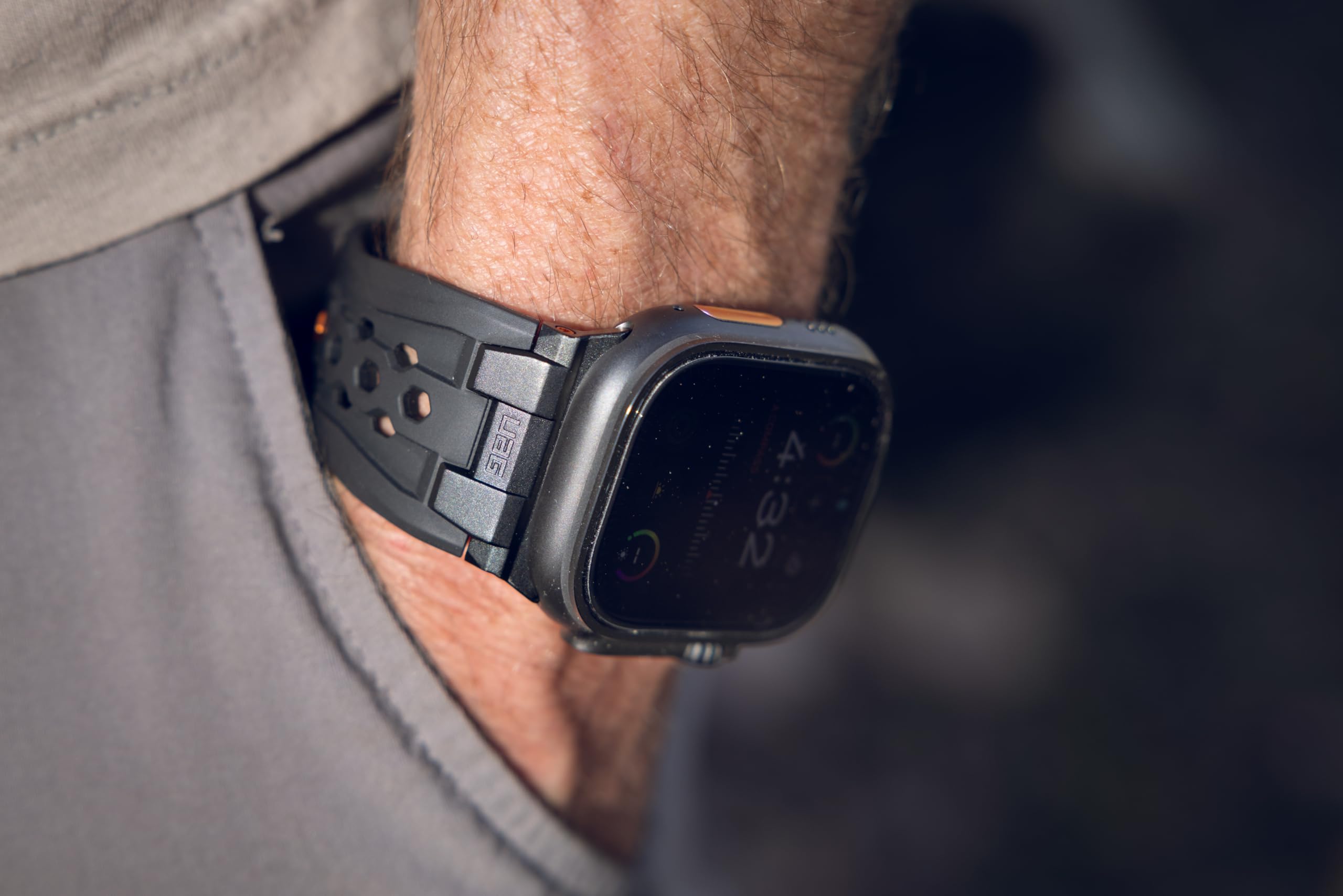 URBAN ARMOR GEAR UAG Bracelet de montre de rechange respirant et sportif conçu pour Apple Watch 49/46/45/44 mm, iWatch Series Ultra 3/Ultra 2/Ultra/4-11/SE3/SE2/SE
