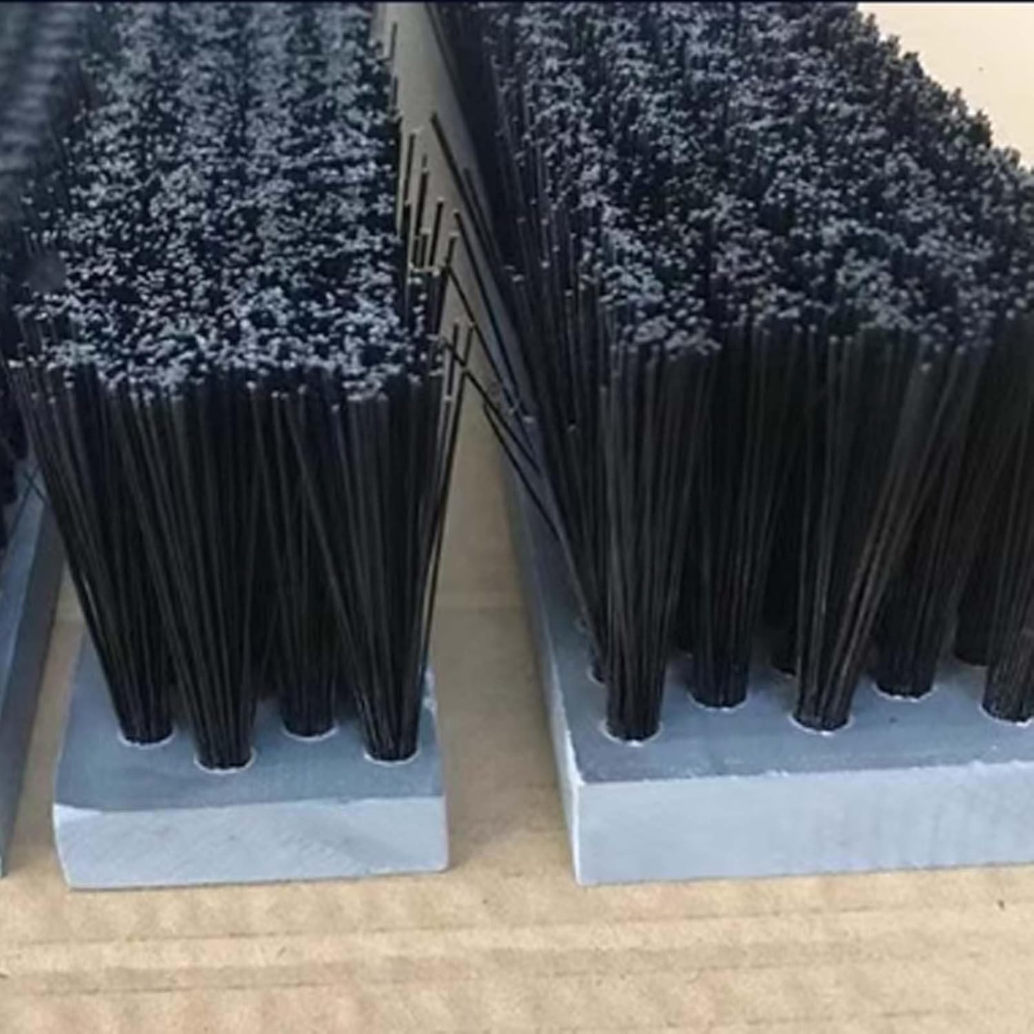 2-Pack PVC Brush Strip Nylon Brush Industrial Plastic Dust Cleaning Long Soft Bristle Hard Bristle Brush Pp Plate Brush Row Brush-Three-Row Wool(200*30mm)