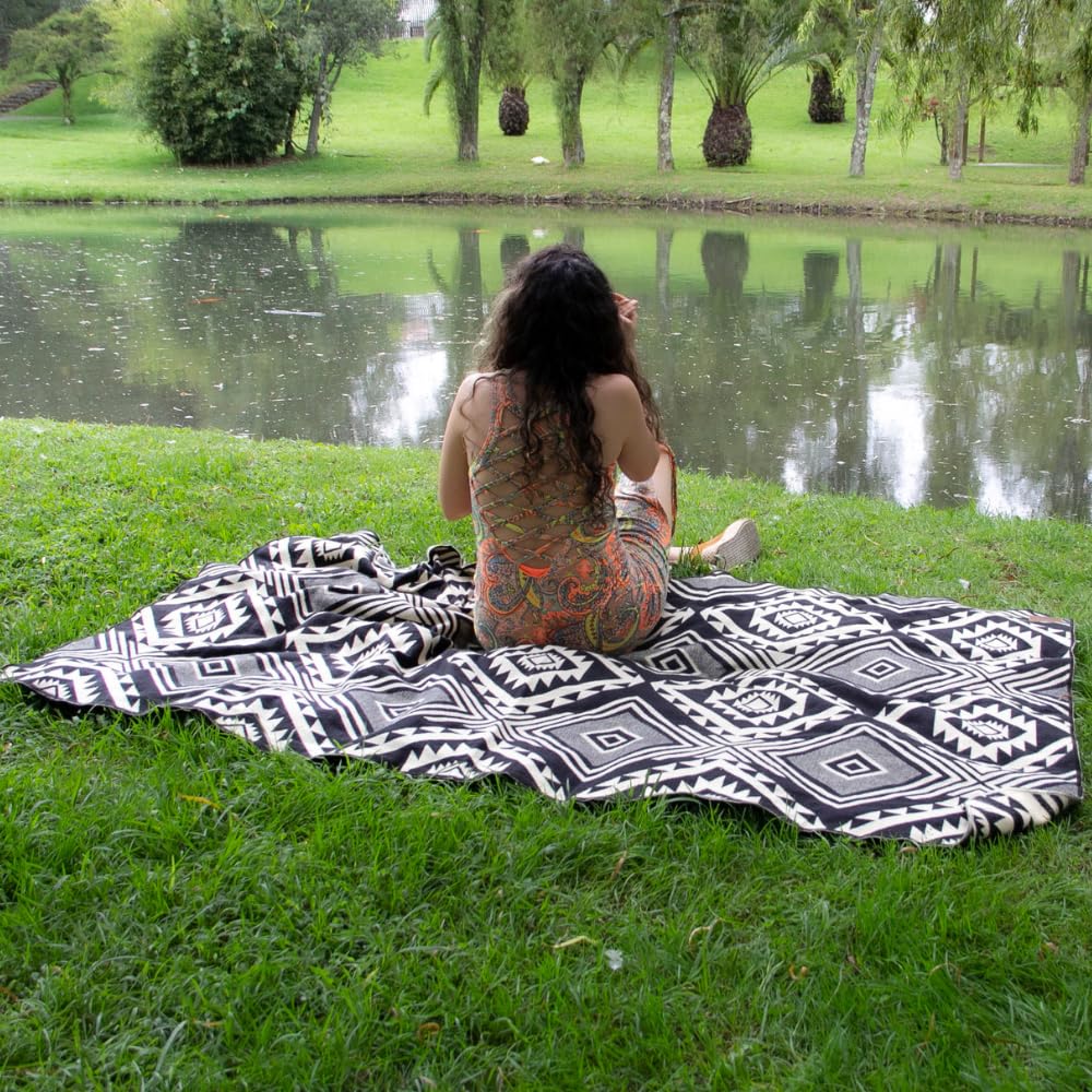 tommy mexican blanket - Frequently Asked Questions