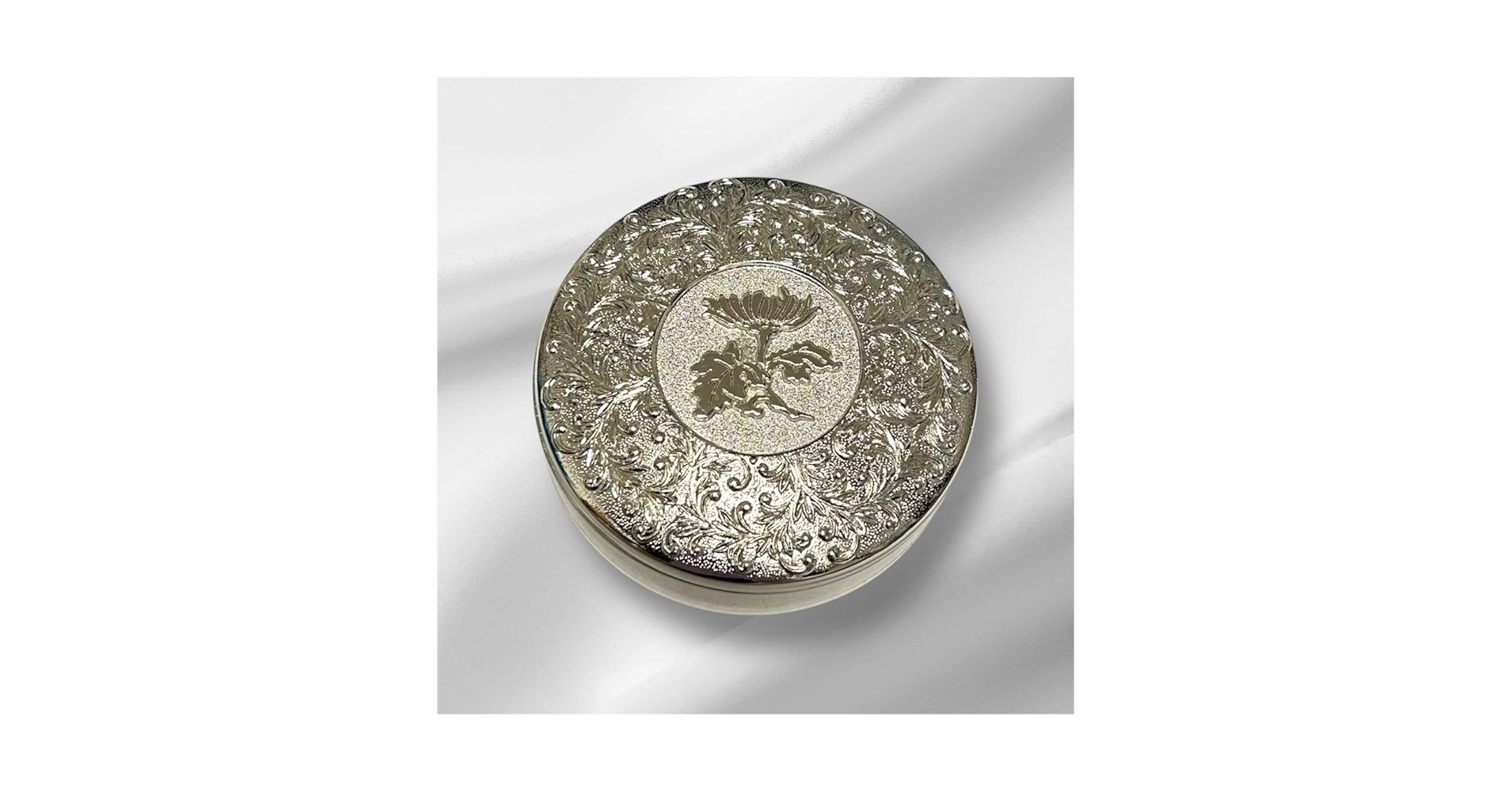 Amazon.co.jp: 京都御所参拝記念 菊葉子箱 ボンボニエール 銀色