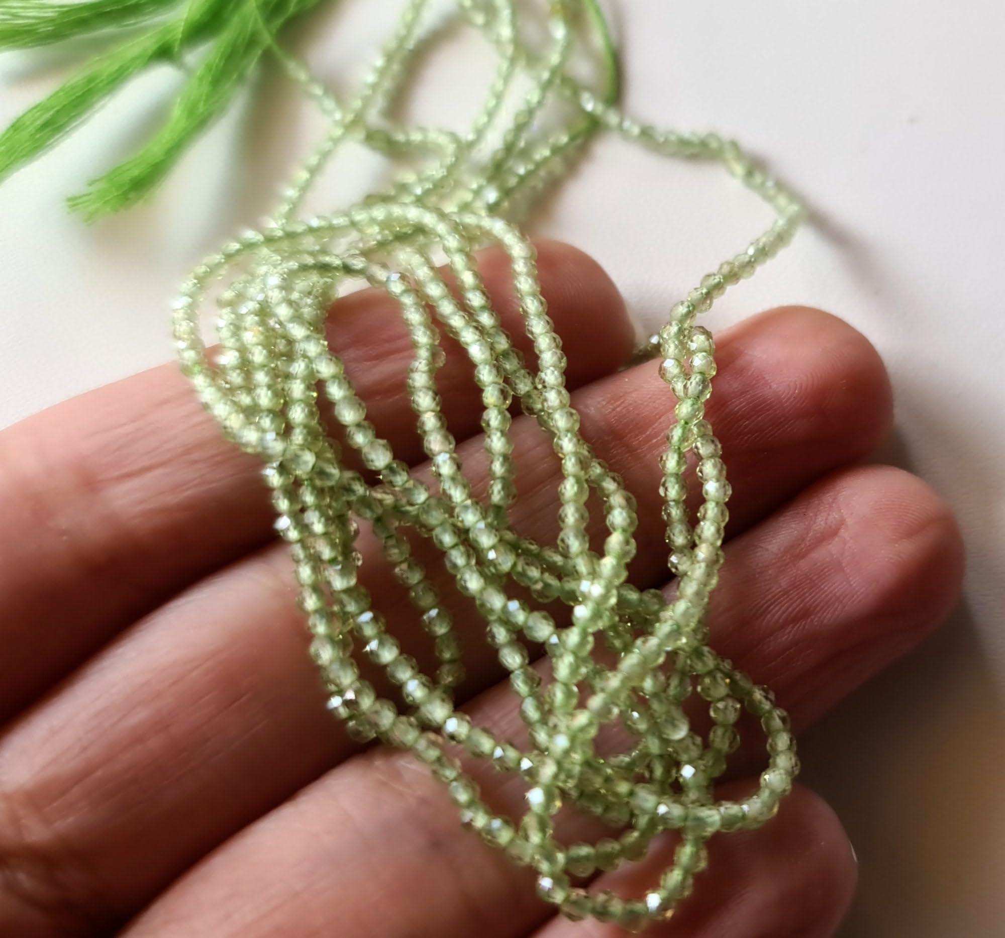 Rondelles facetados de peridoto de 2,5 mm, cuentas de peridoto natural para collar, joyería de peridoto (opciones 1STR - 5STR)