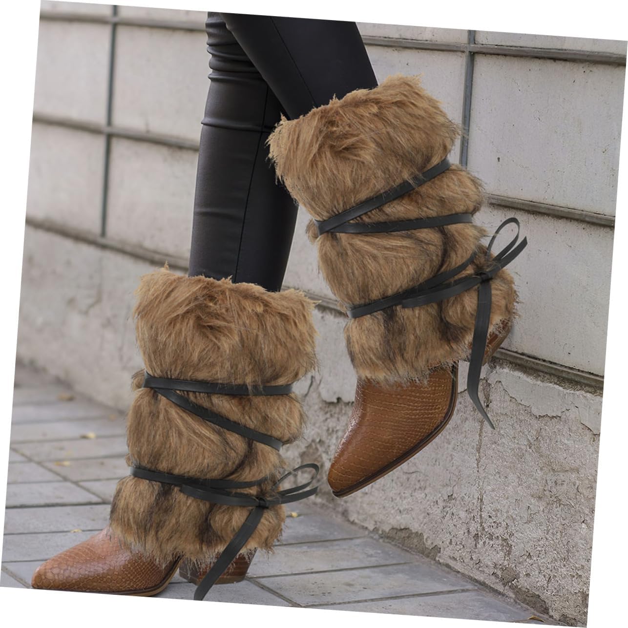 2pcs Viking Faux Fur Leg Warmers with Straps Cosplay Boot Covers for Men and Women Comfortable Fuzzy Wraps for Costume Parties and Themed Events