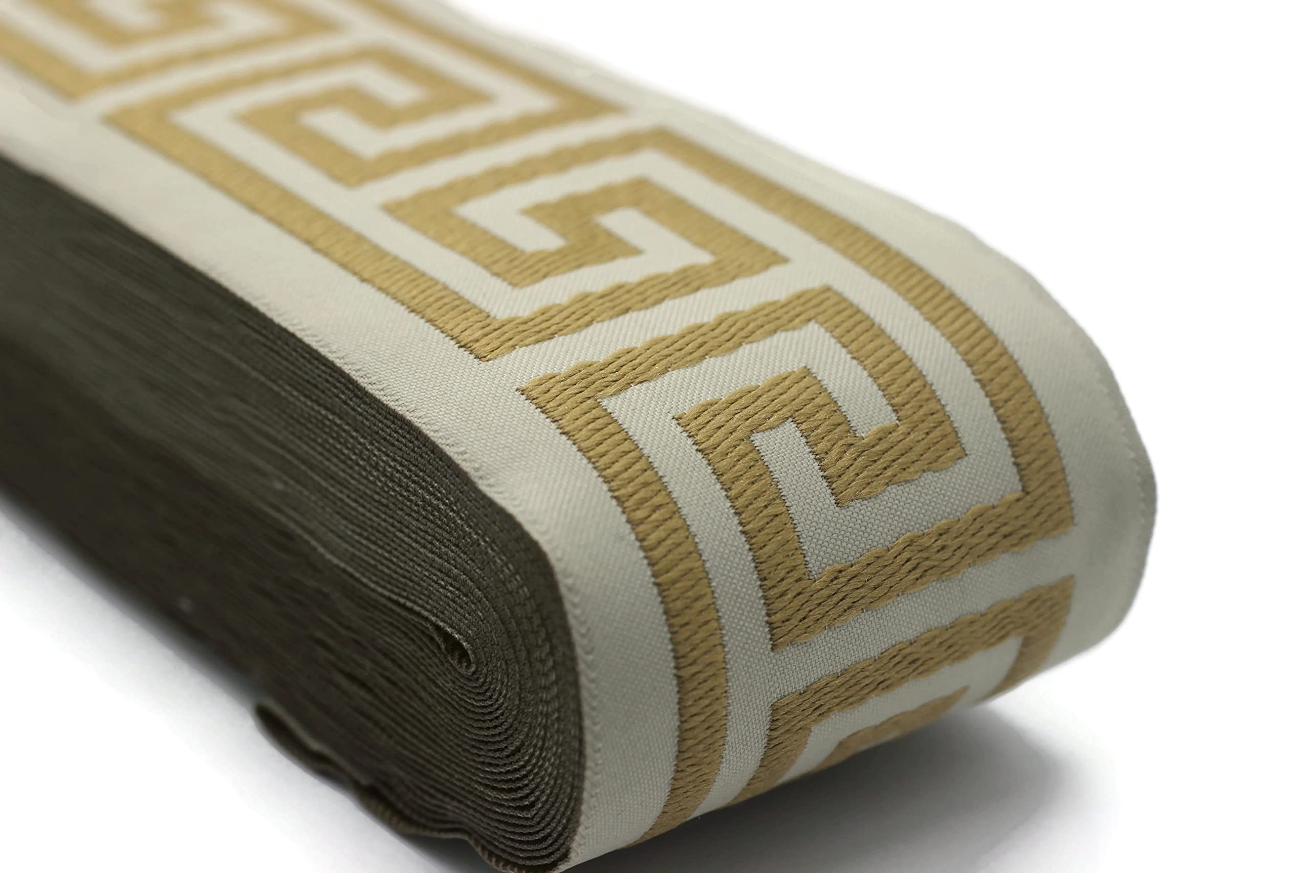 Ruban en jacquard pour rideaux marron latte mercerie 16m x 6.8cm