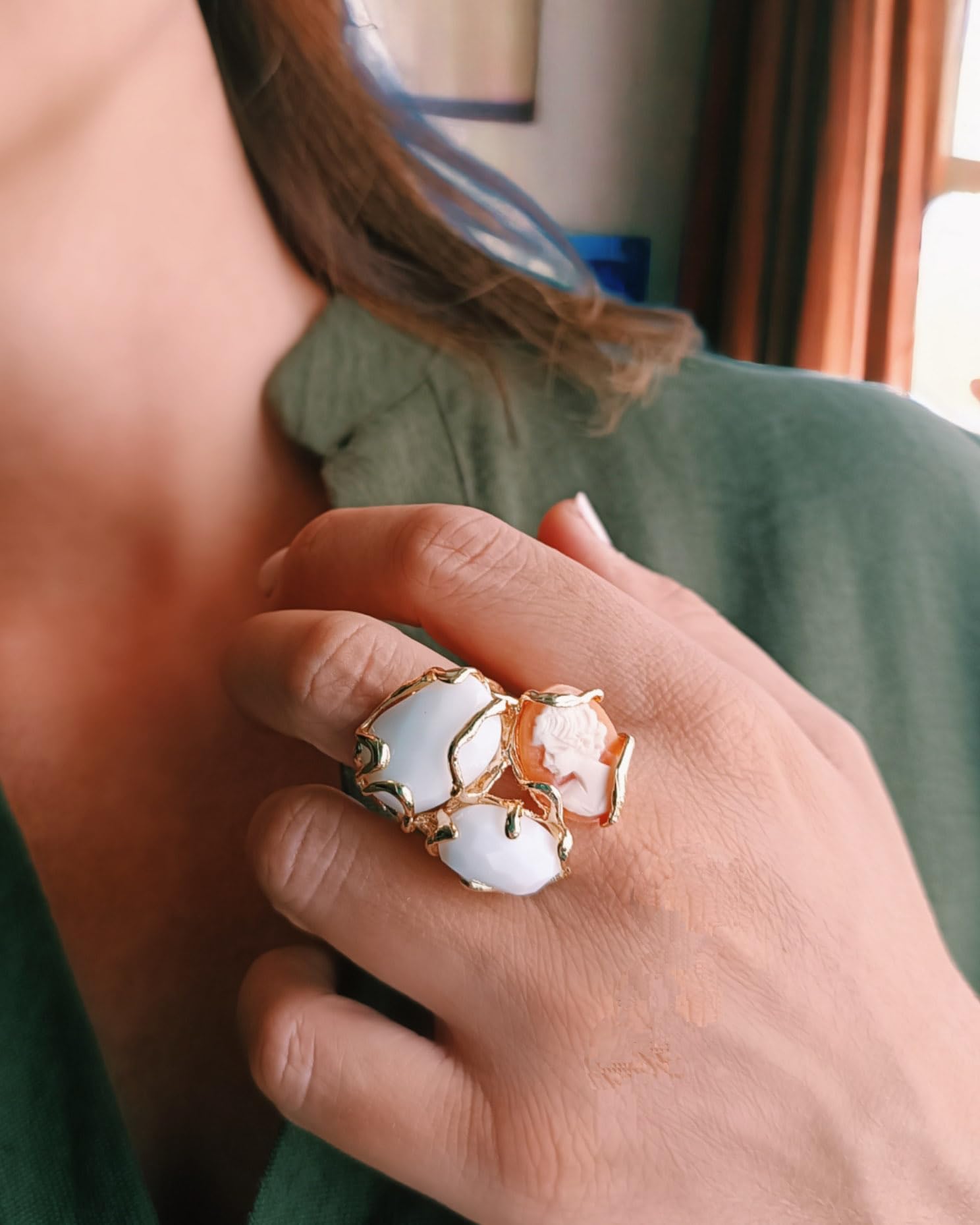 Anello Triplo con Agata Bianca e Cammeo Conchiglia