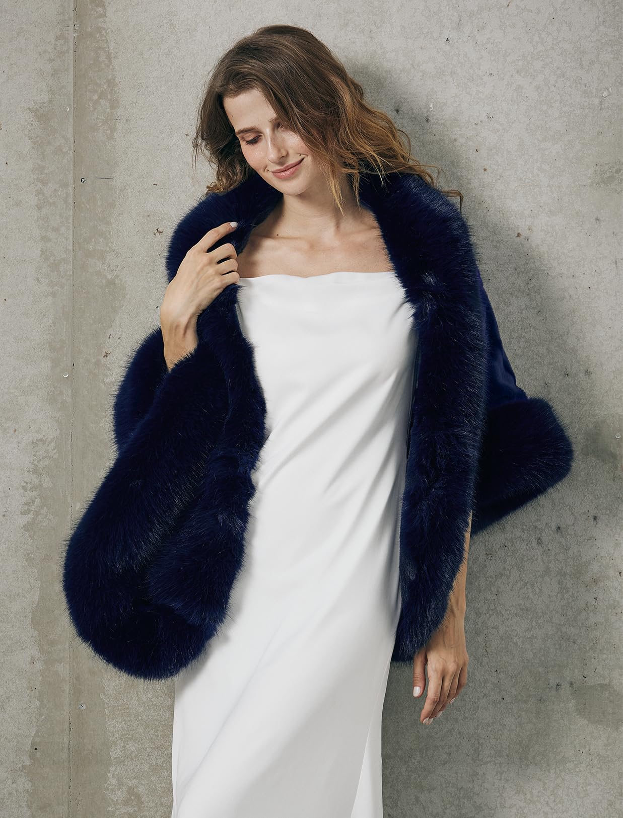 BEAUTELICATE Stola Pelliccia Sintetica Donna Scialle Coprispalle Elegante per Cerimonia Matrimonio Sposa Invernale