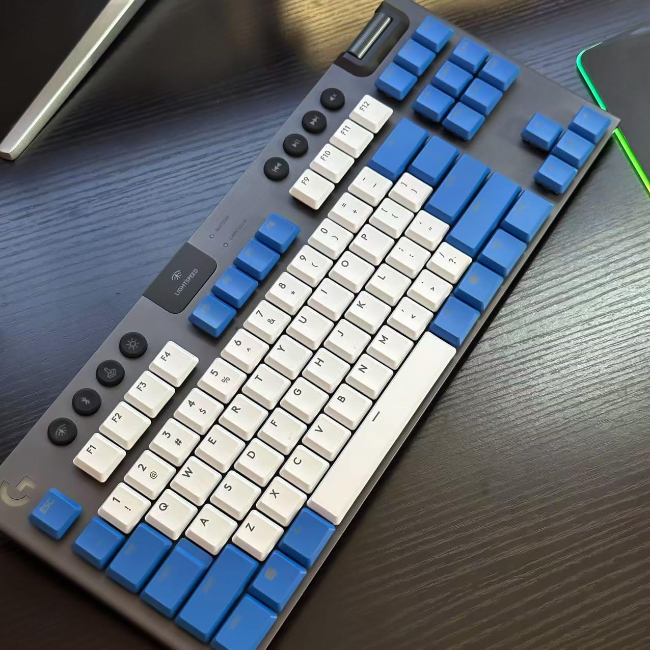 110 Keys Full Size Keycaps Set,Custom Shine Through Keycaps Replacement for Logitech G815 G915 TKL RGB Keyboard Custom Keycap for Mechanical Keyboard (Blue and White) image 3