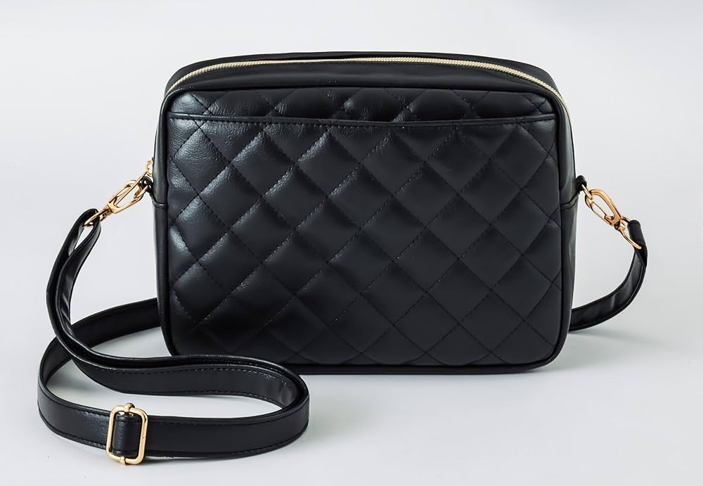 新品 UNTITLED 本革 白 バッグ UNTITLED キルティング ショルダーバッグ BOOK (宝島社ブランド