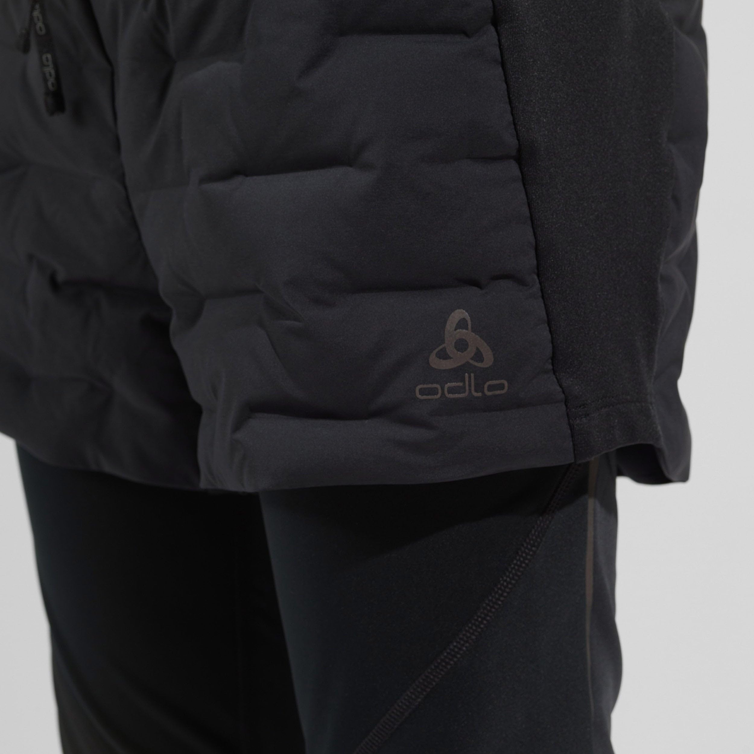 Odlo Damen Shorts Laufhose Damen Kurz Zeroweight Insulator I Laufshort I Sporthose