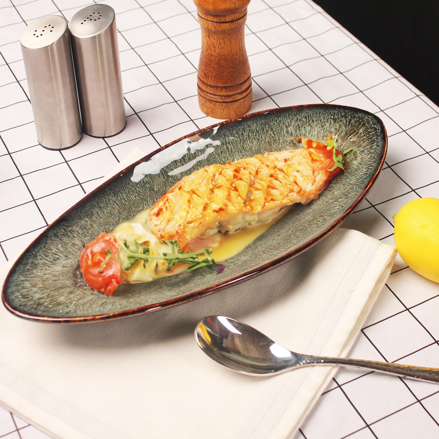 Ceramic Dinner Plates Set of 4, for Bread, Pasta, Salad, sushi - Microwave, Oven and Dishwasher Safe, Scratch Resistant durable Black reactive glaze - Image 5