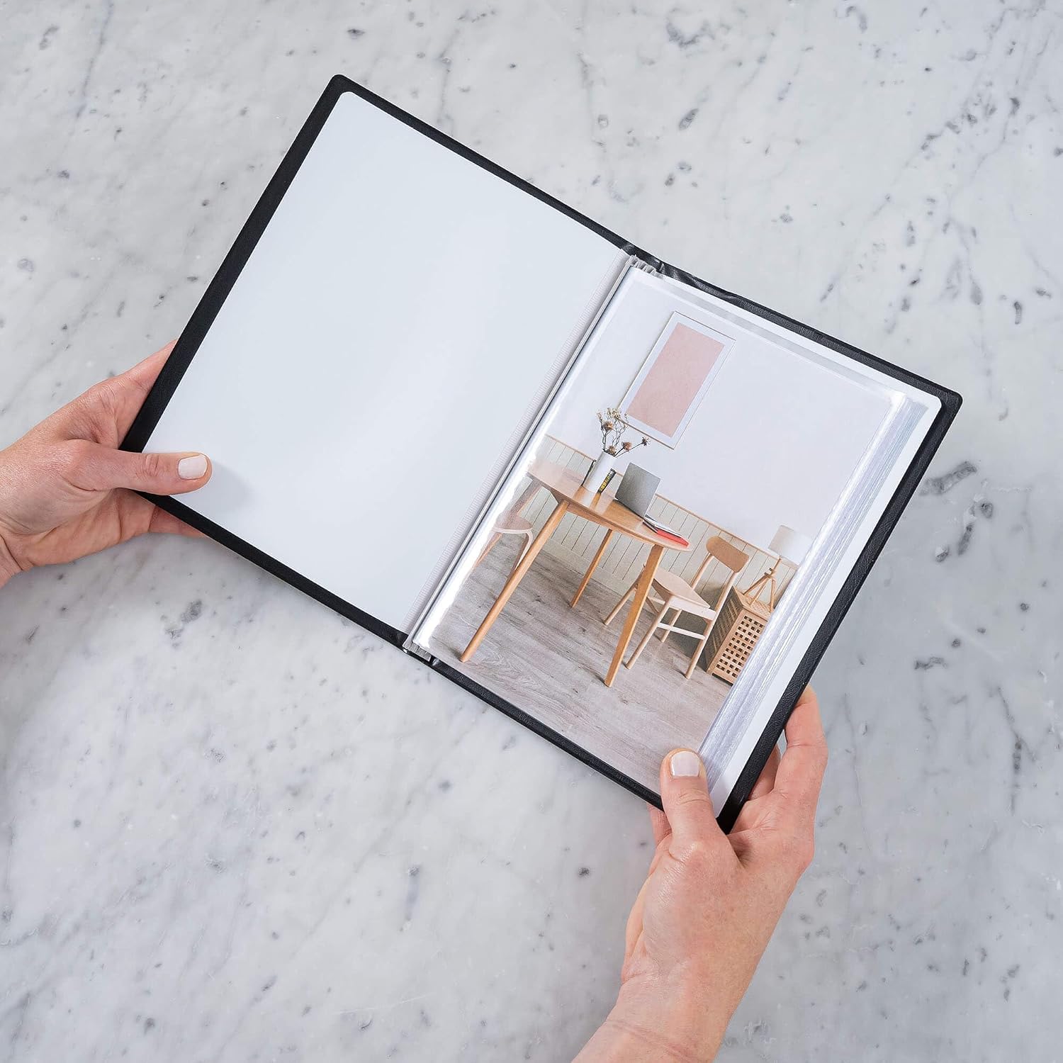 99534 A5 Original Display Book with 30 Pockets - Black