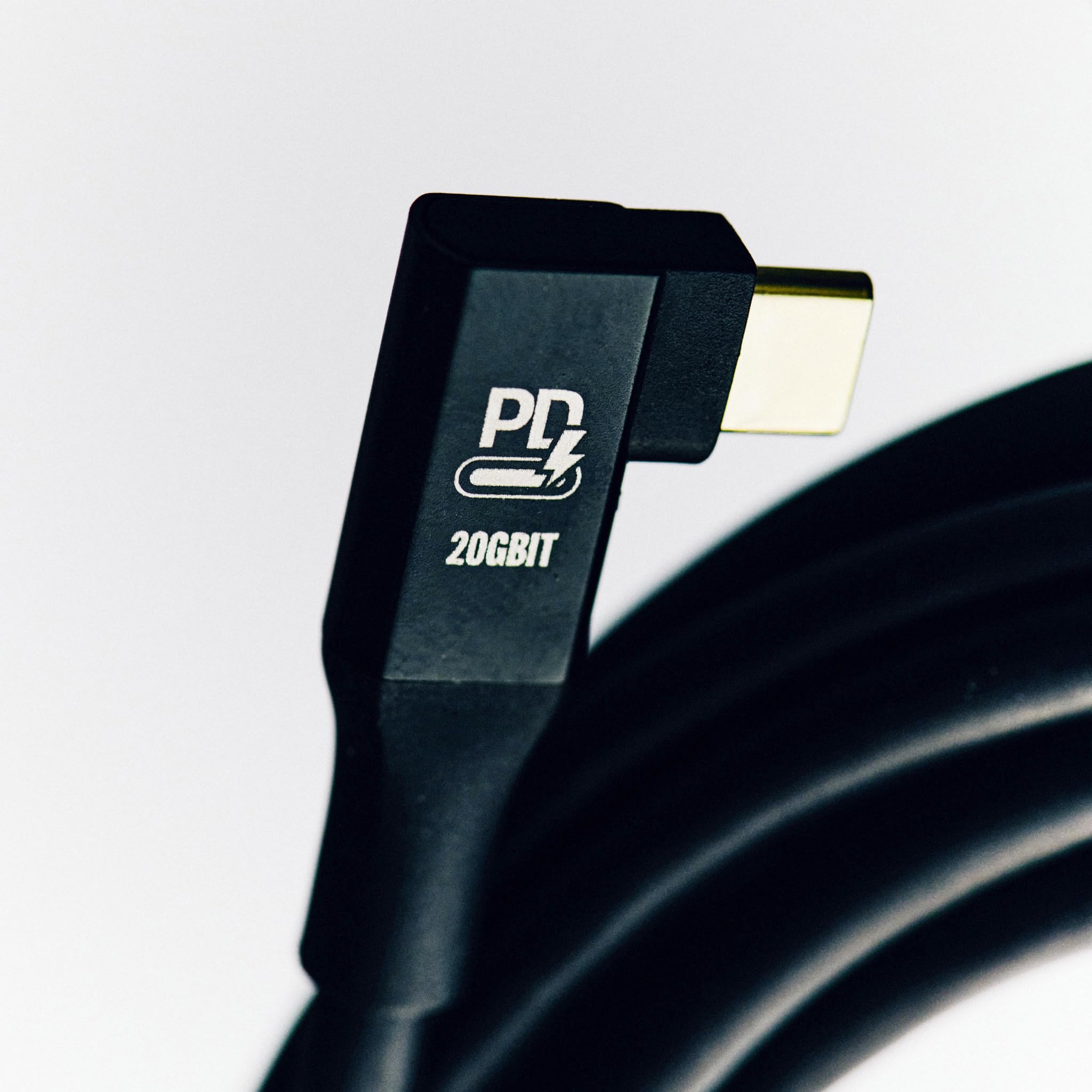 Gelatin Pantera - Cavo USB-C da 5 m, 20 Gbit | 20 Gbps bidirezionale, ricarica Power Delivery, modalità DisplayPort Alt per display Eizo e Studio, angolo retto, 5 m
