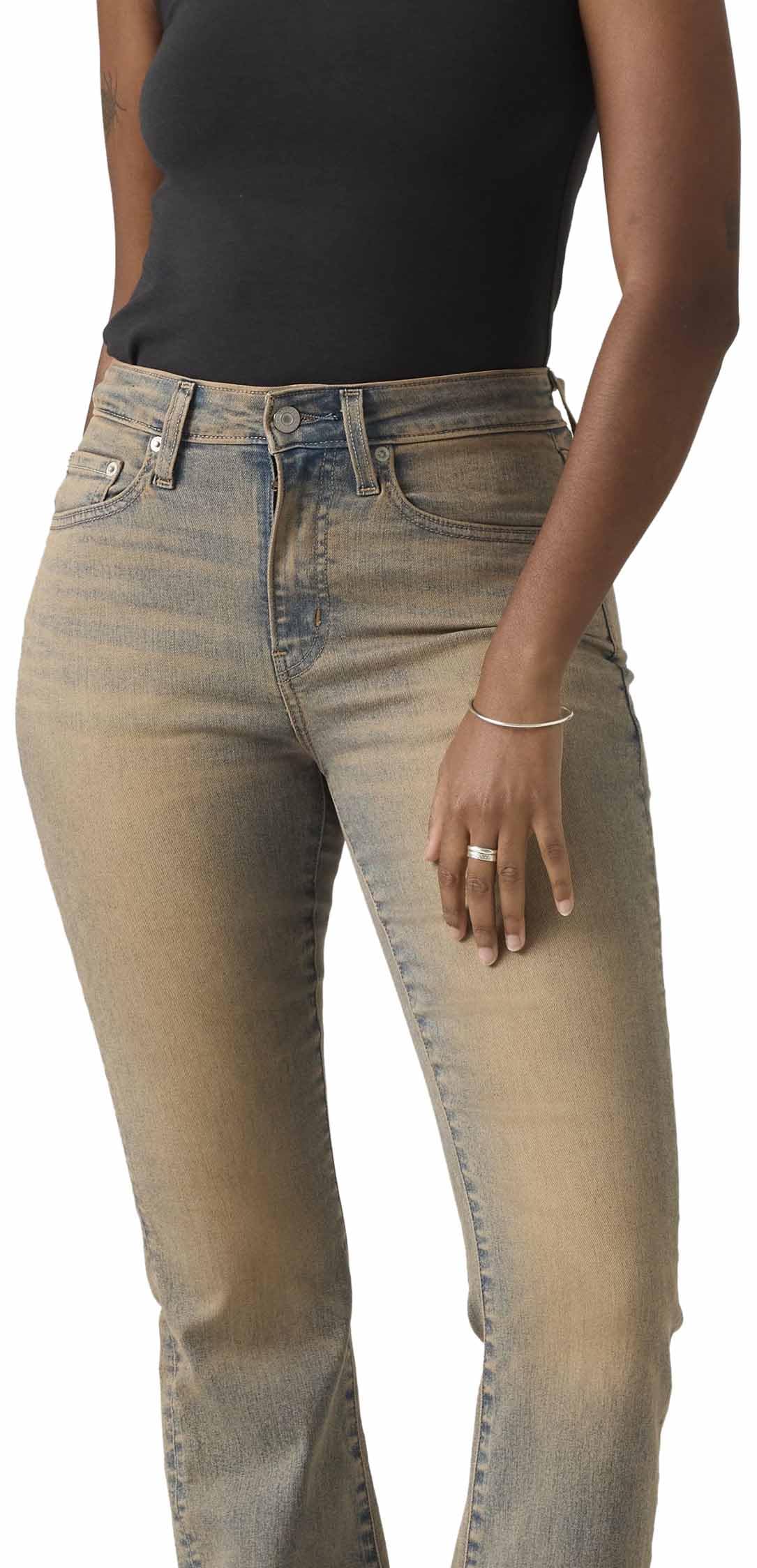 Levi's 725 High Rise Bootcut in The Dust 725