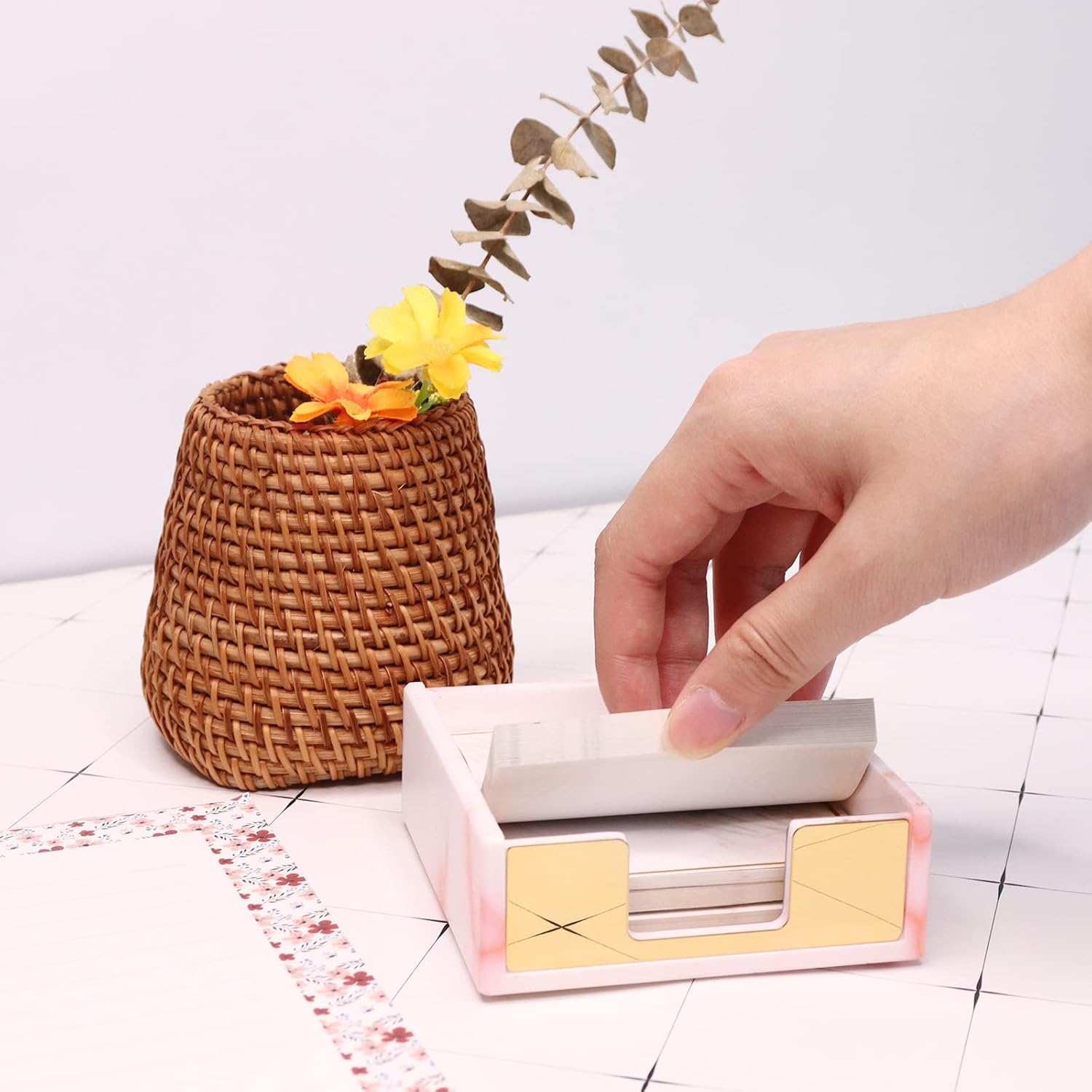 Sticky Note Holder, Sticky Note Pad Holder Memo Holder Paper Dispenser Organizer Sticky Notes Cube Holder for School Office Home Desk : Office Products