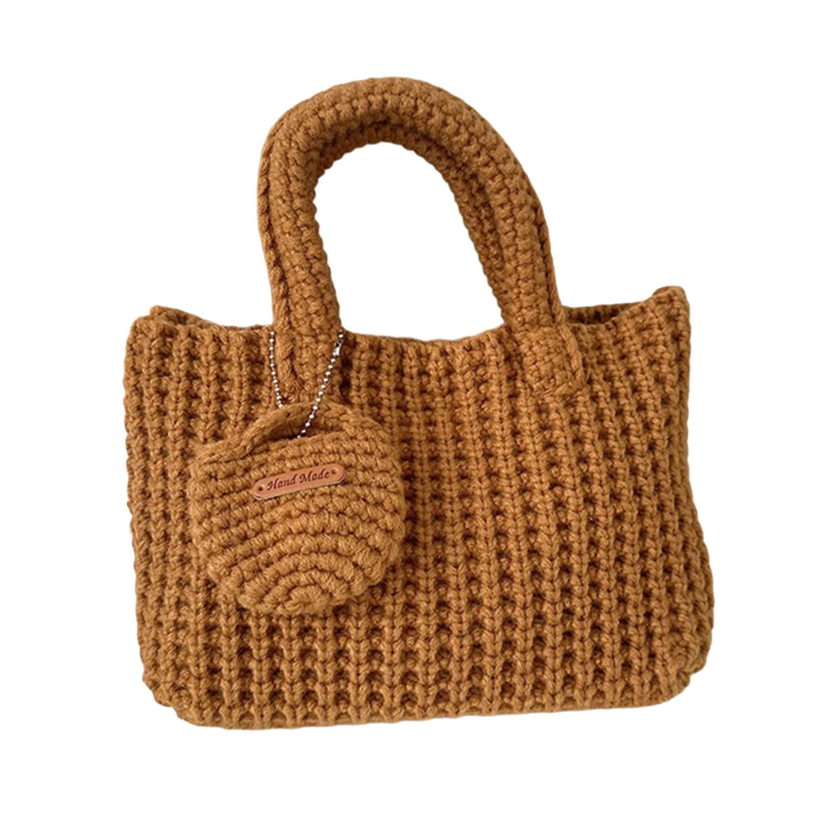 Sac tricoté élégant pour vos sorties citadines et journées plage