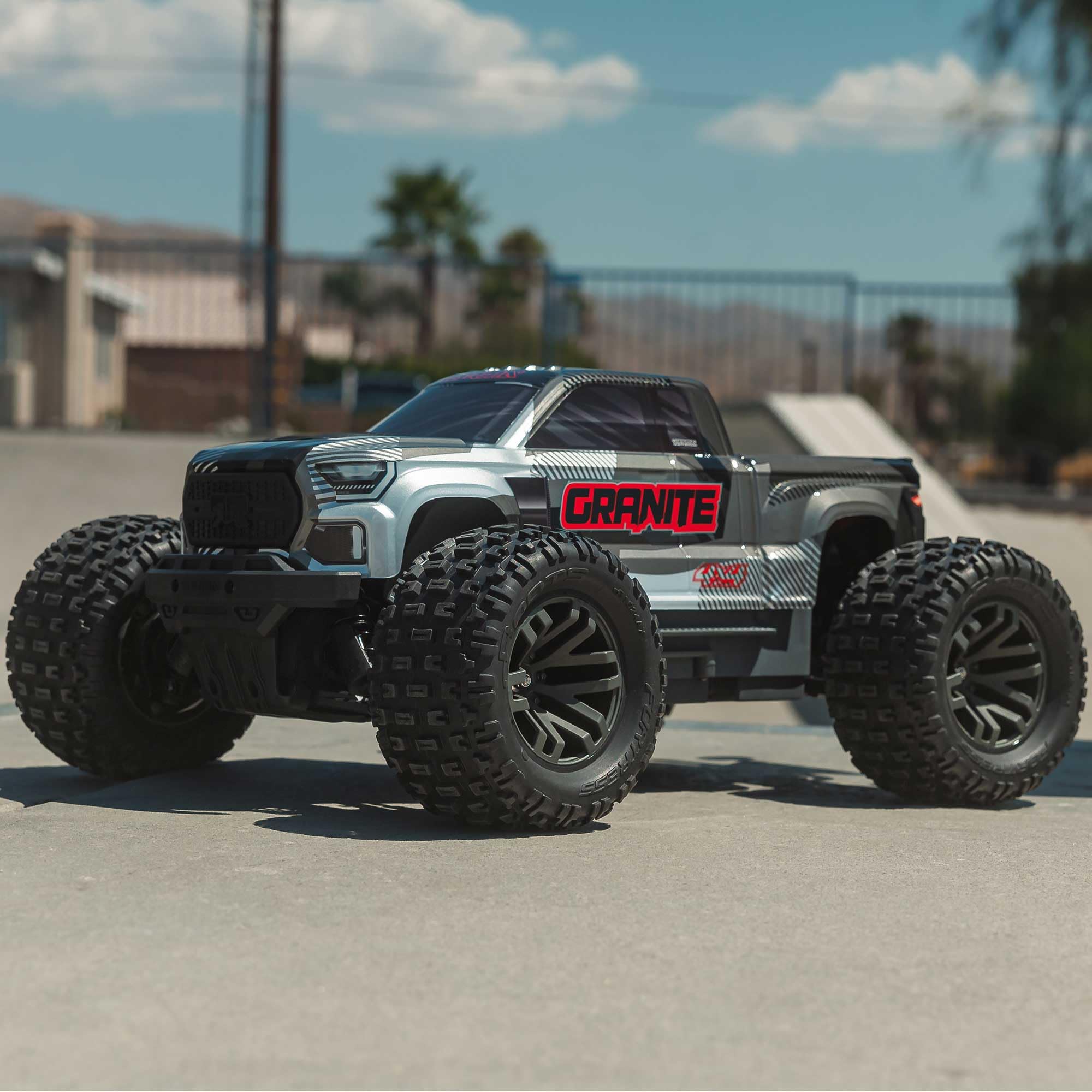 Amazon.com: ARRMA RC Truck 1/10 Granite 4X4 223S BLX