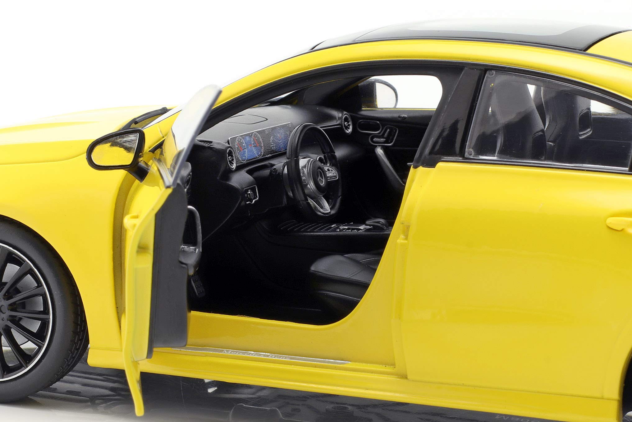 barbapicariページ Z-Models Mercedes-Benz CLA Coupe (C118) rok produkcji 2019